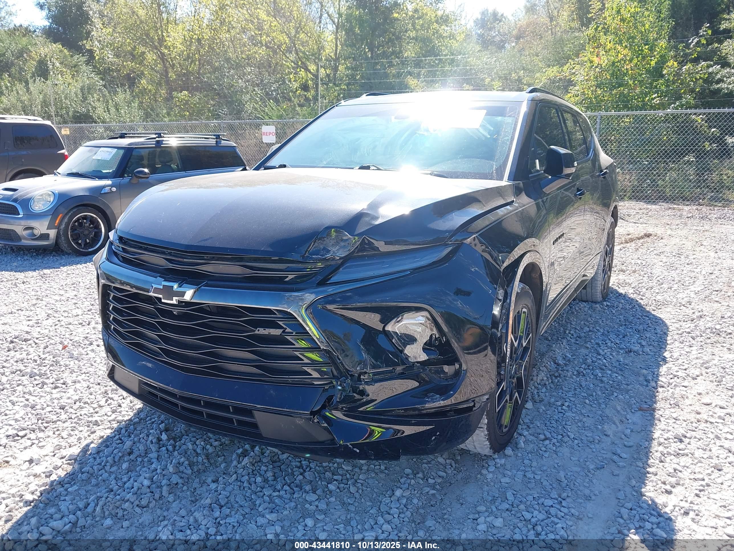 CHEVROLET BLAZER image 6