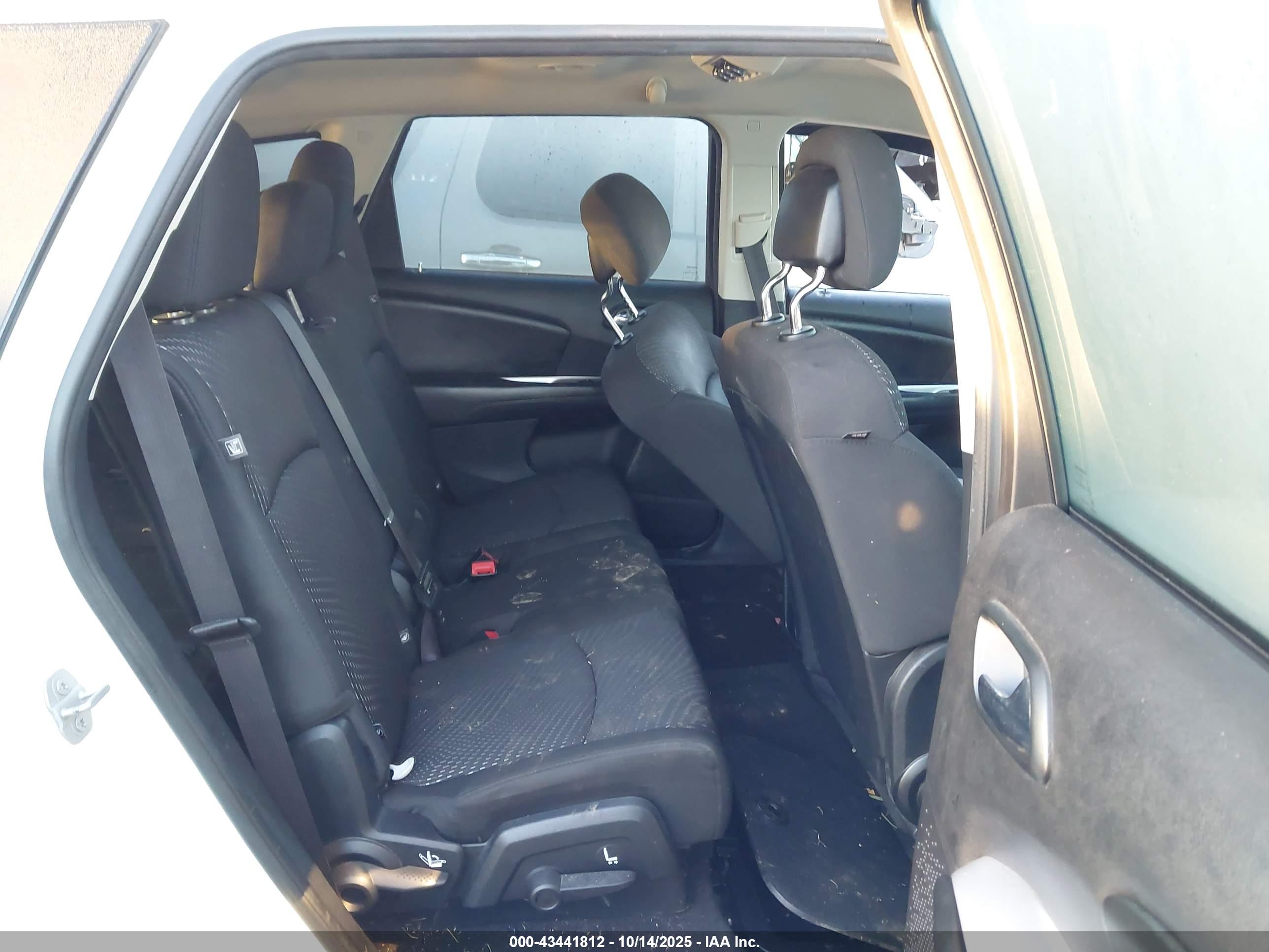DODGE JOURNEY image 8