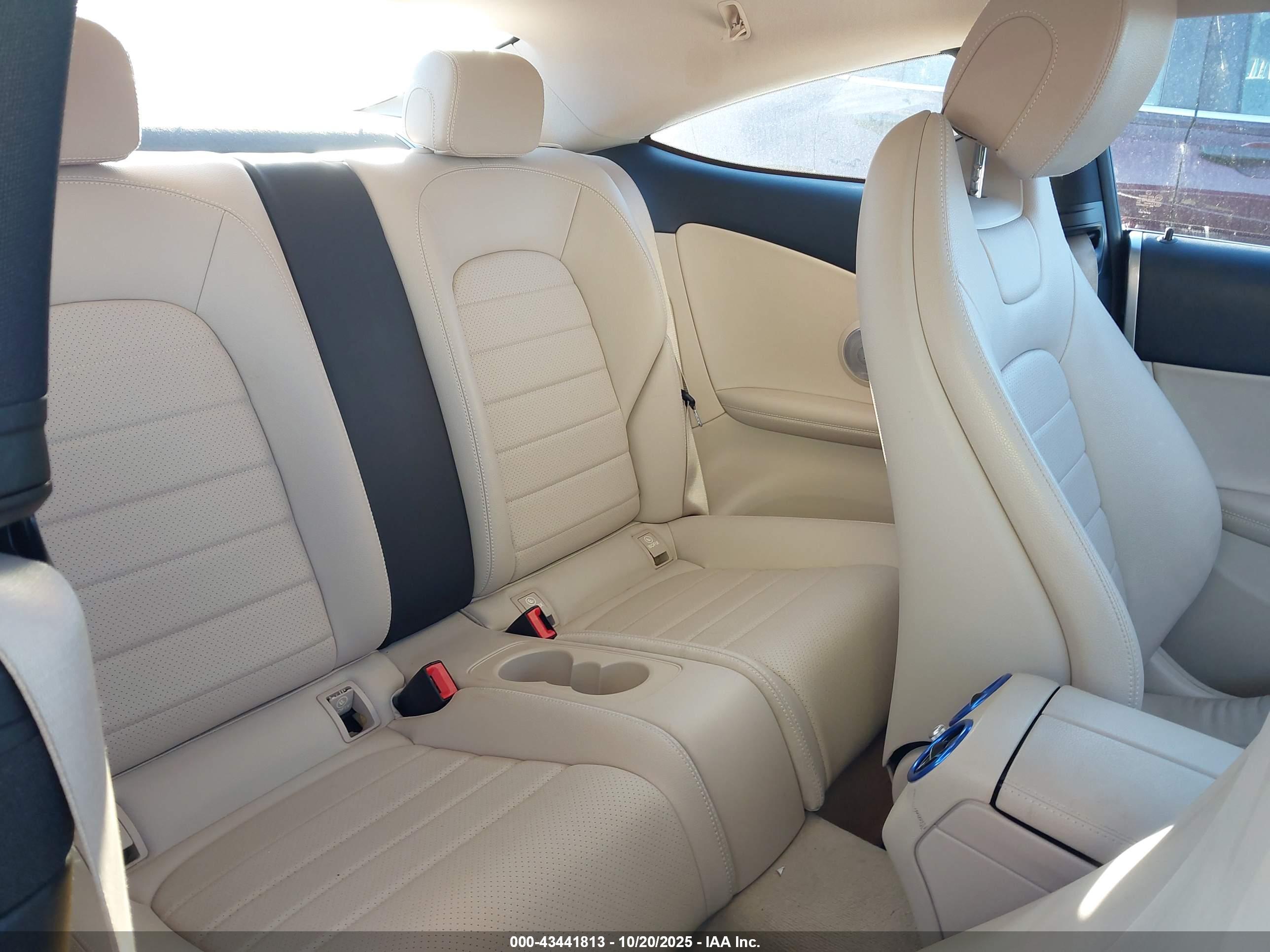 MERCEDES-BENZ C image 8