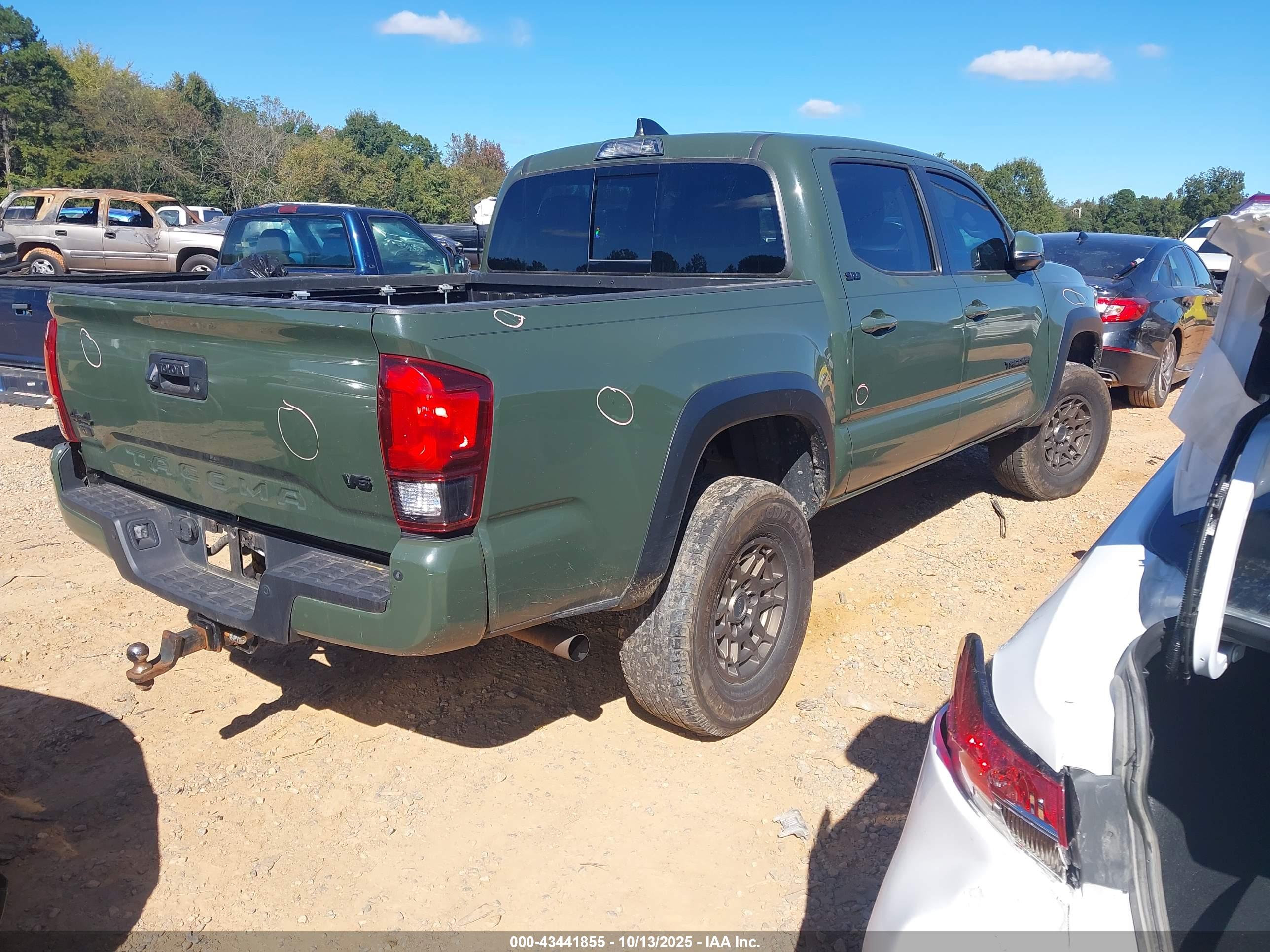 TOYOTA TACOMA image 4