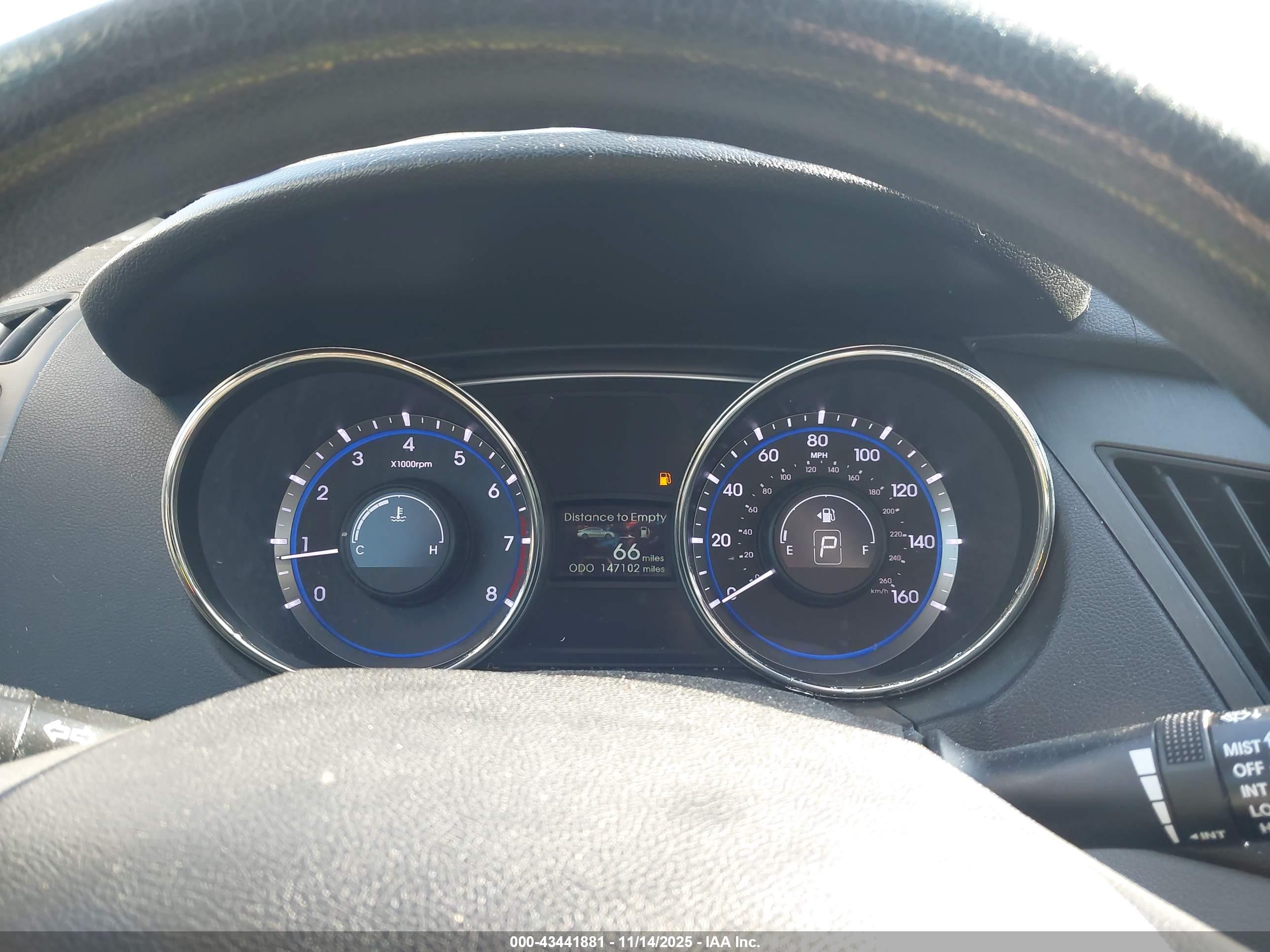 HYUNDAI SONATA image 7