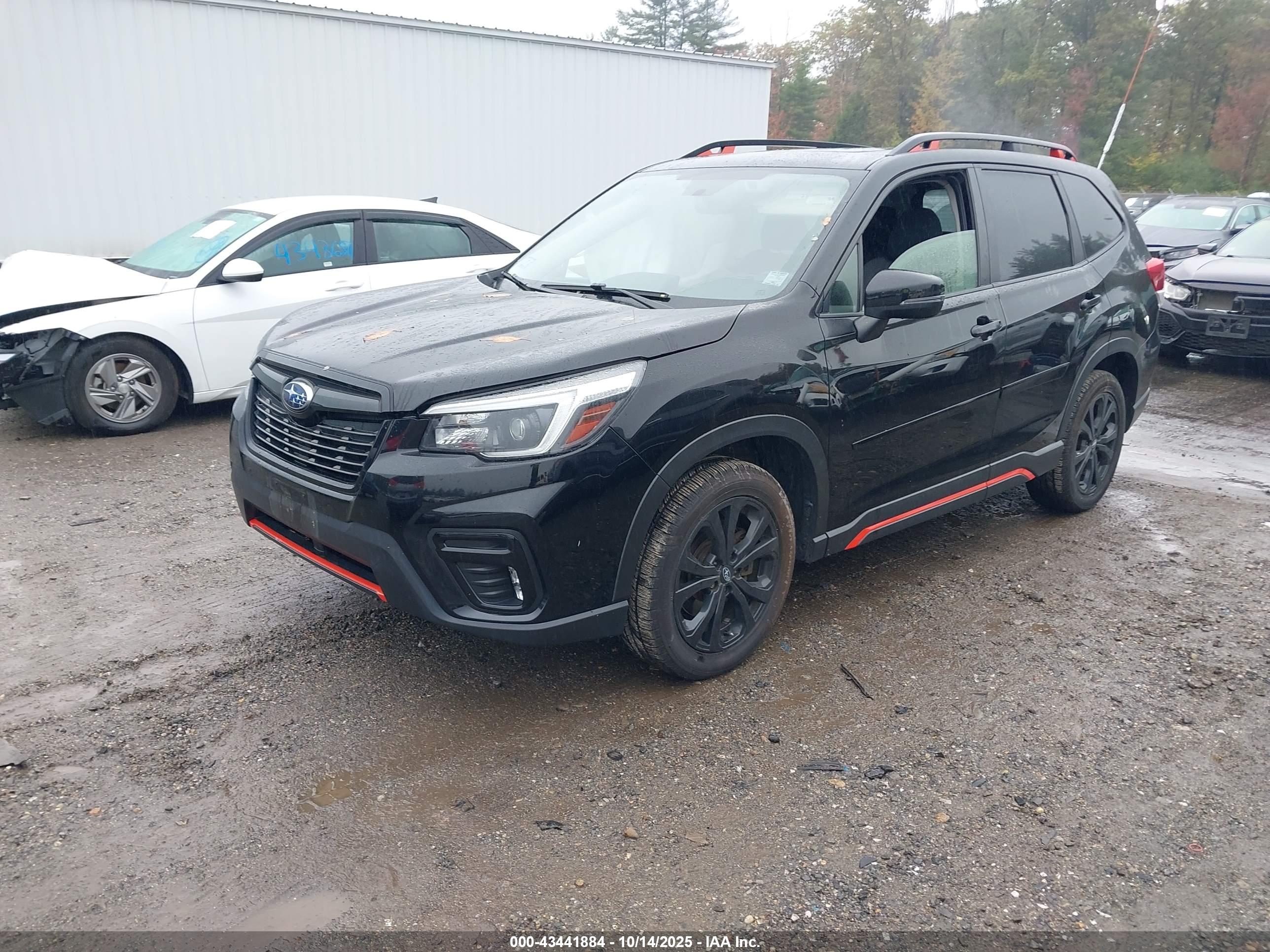 SUBARU FORESTER image 2