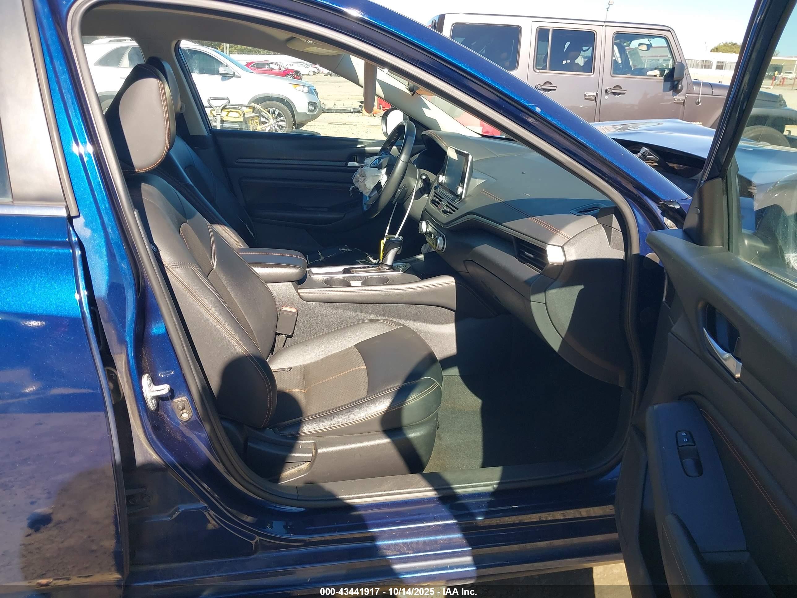 NISSAN ALTIMA image 5
