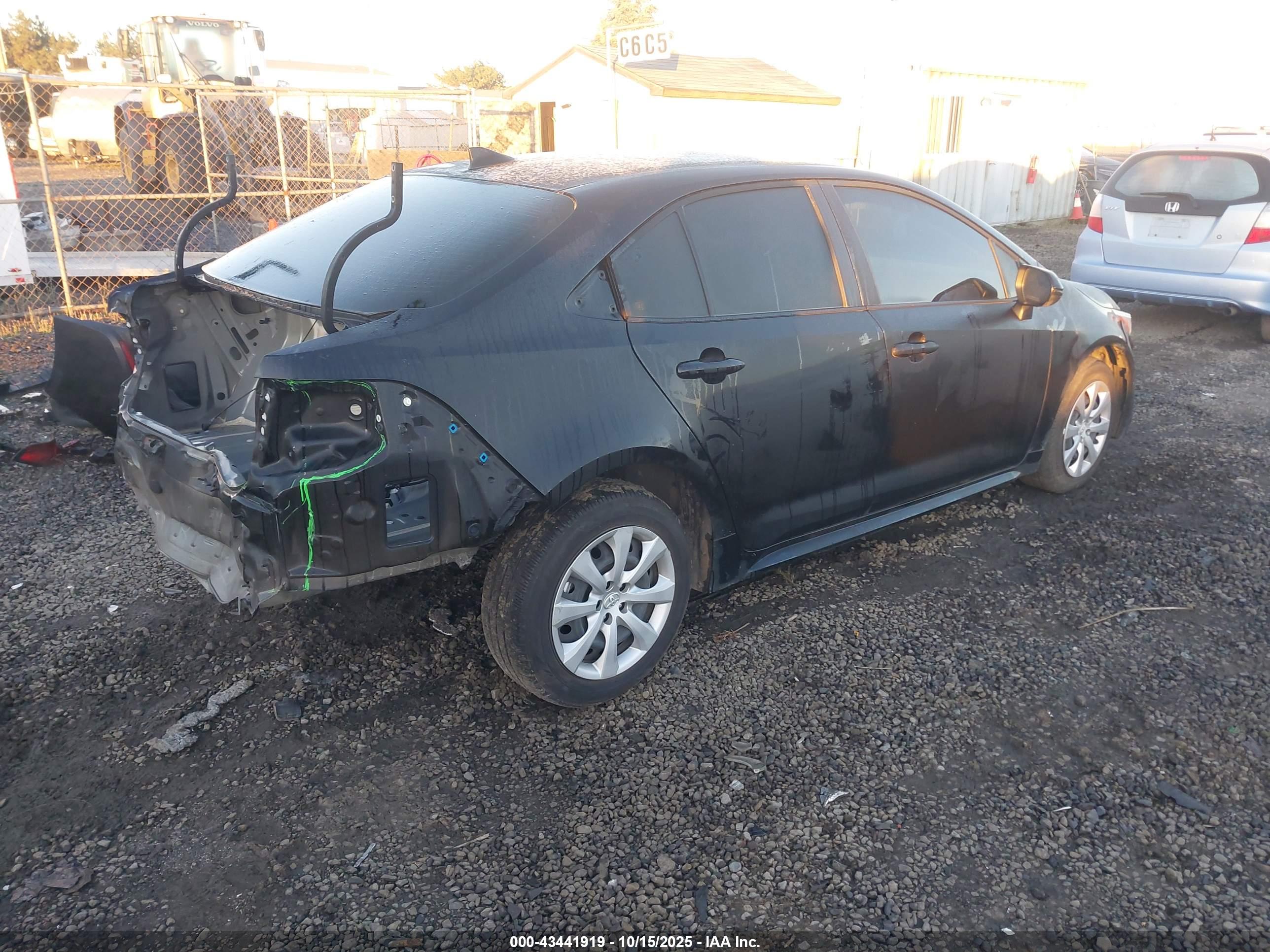 TOYOTA COROLLA image 4