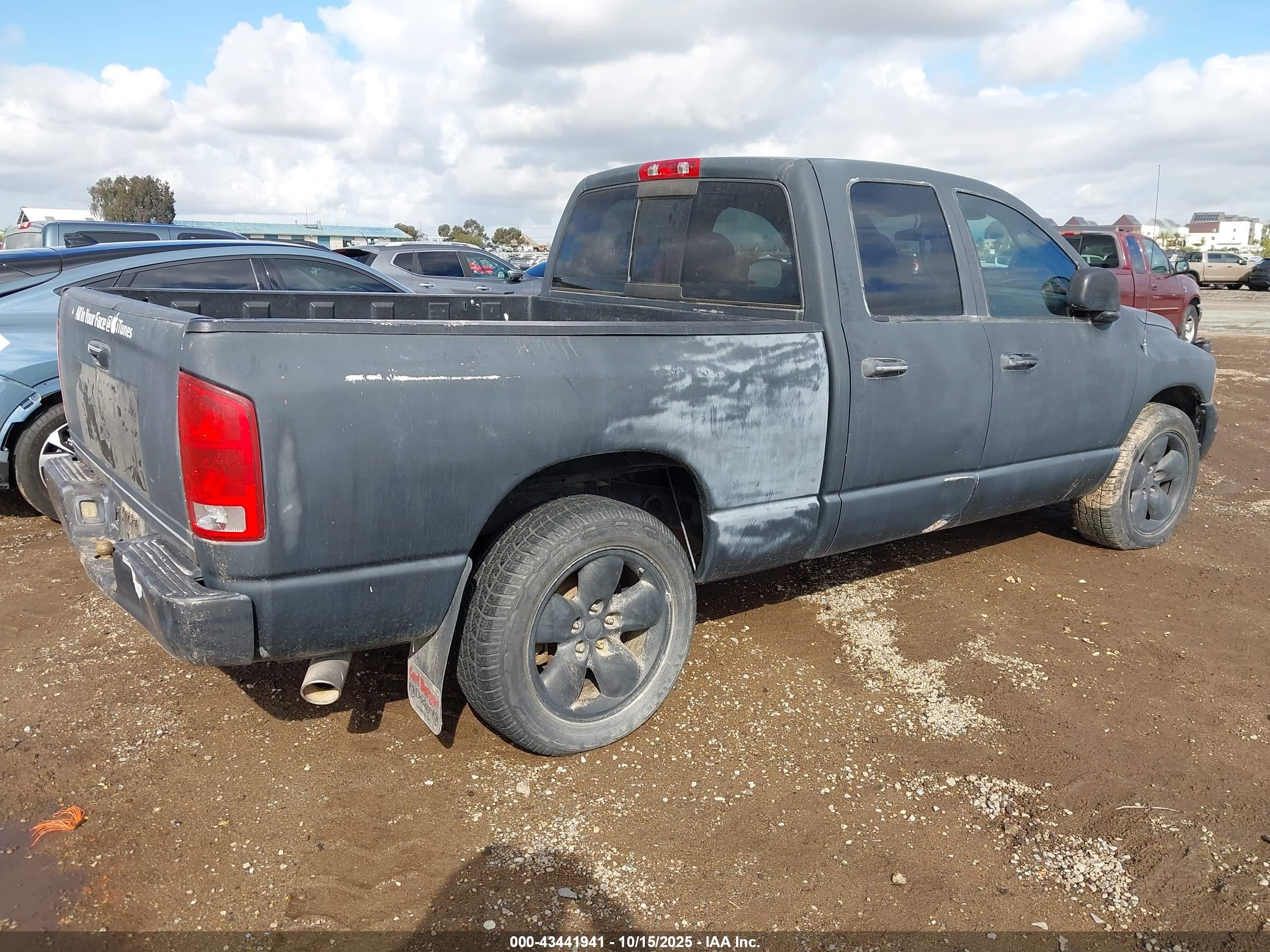 DODGE RAM image 4