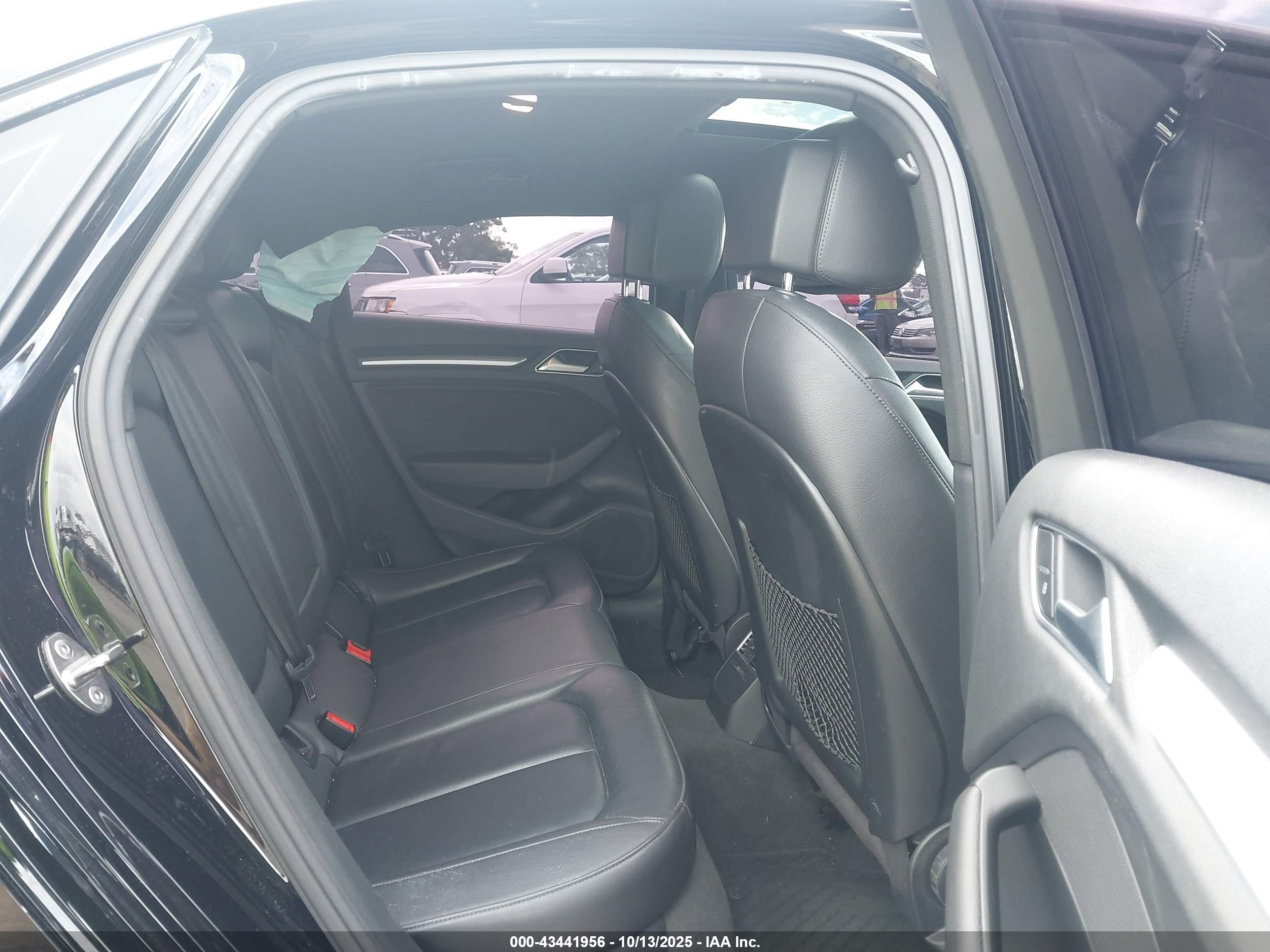 AUDI A3 image 8