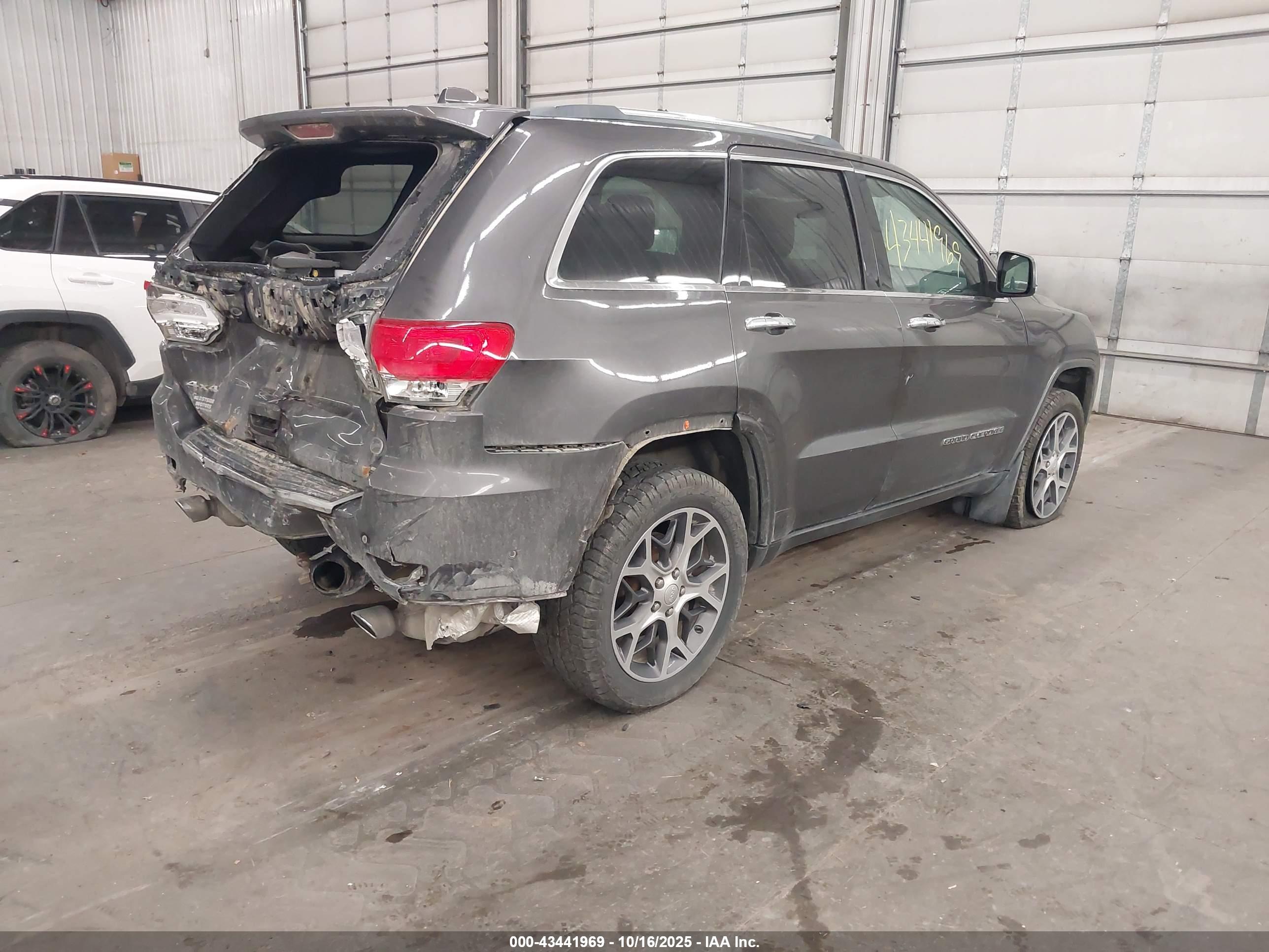 JEEP GRAND image 4