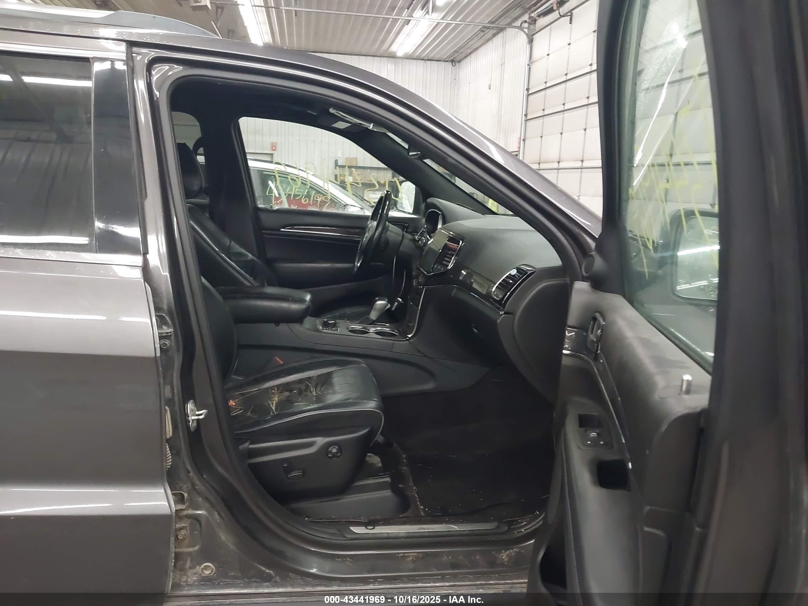 JEEP GRAND image 5