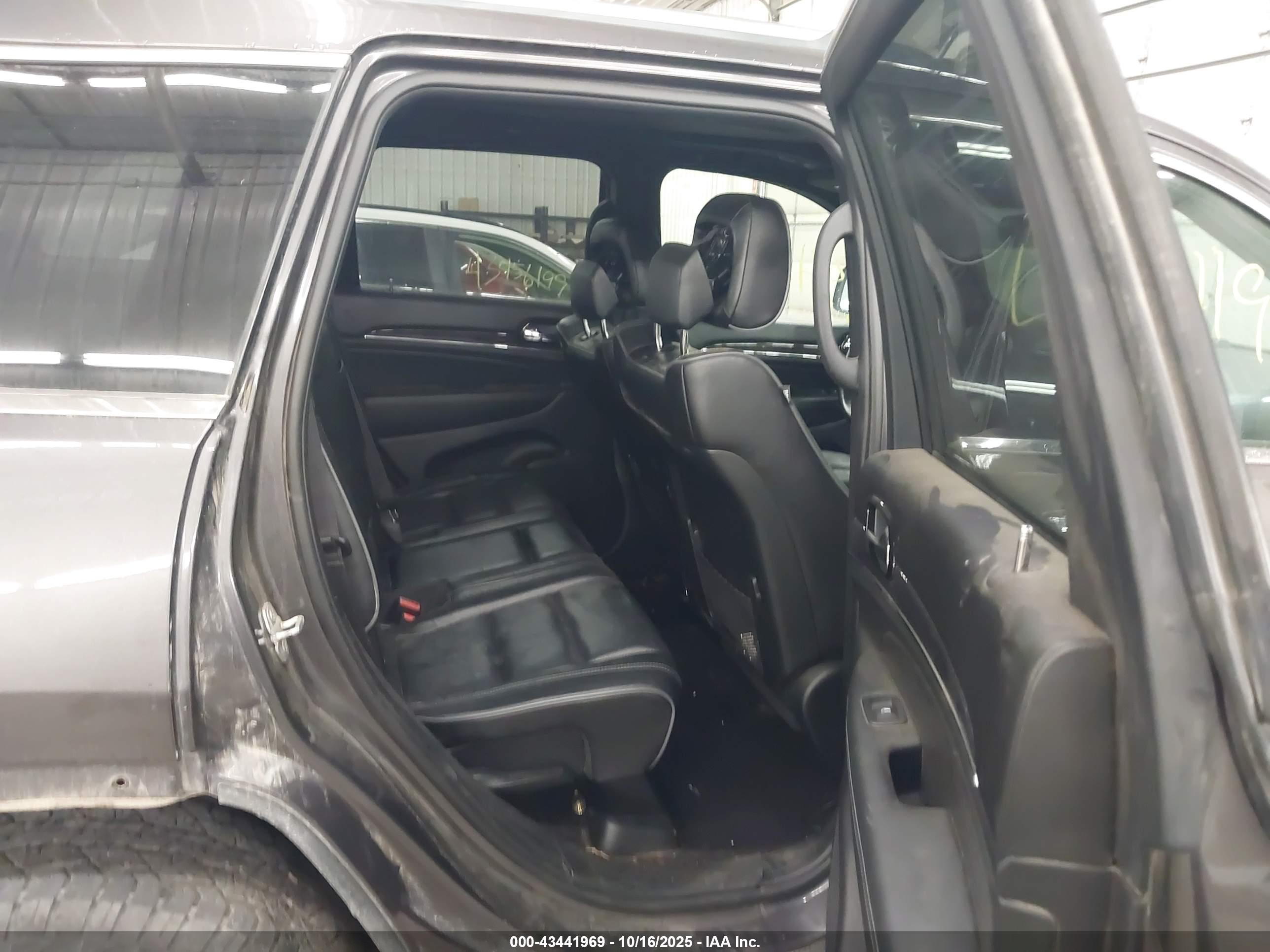 JEEP GRAND image 8