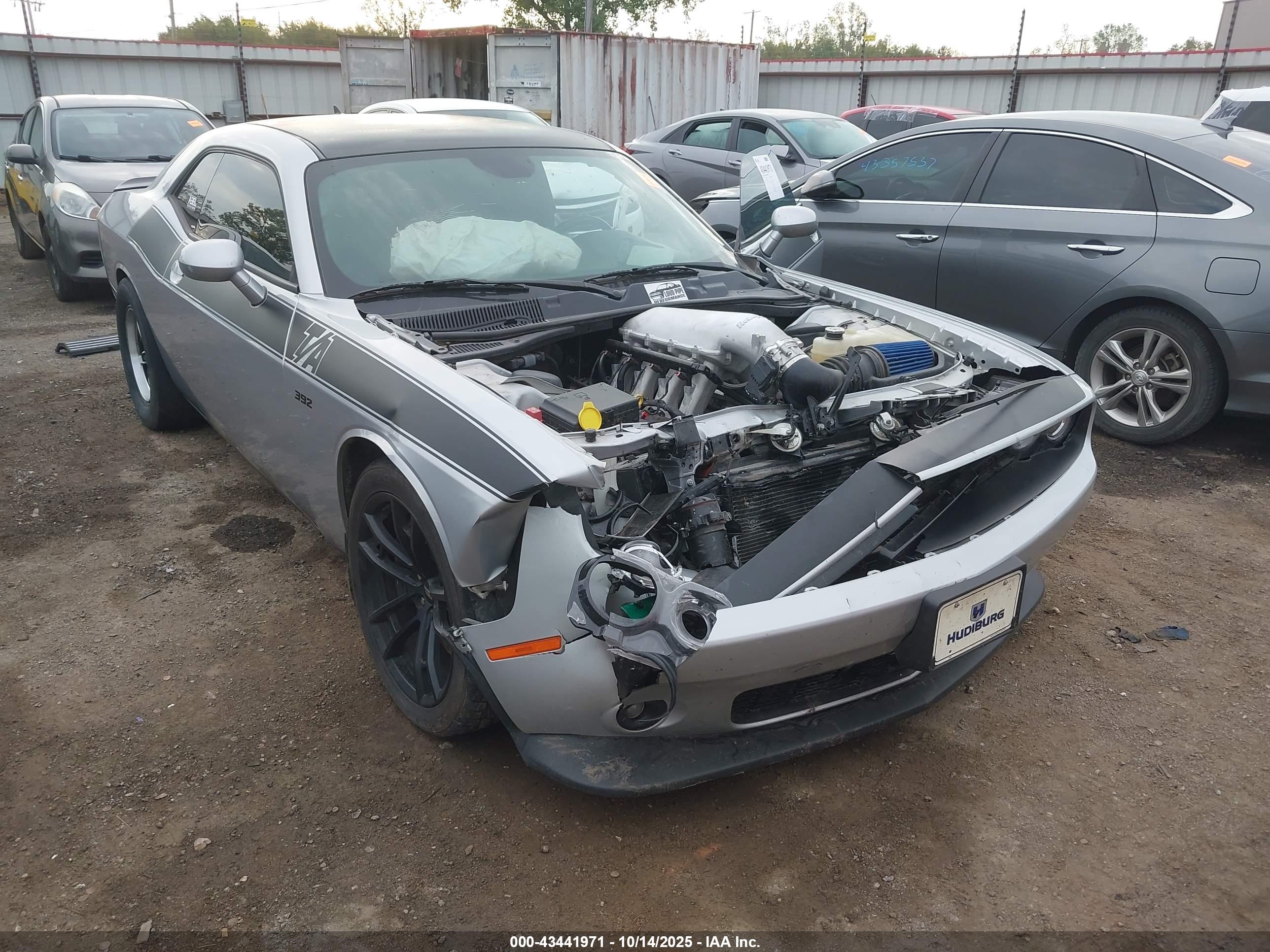 DODGE CHALLENGER image 6