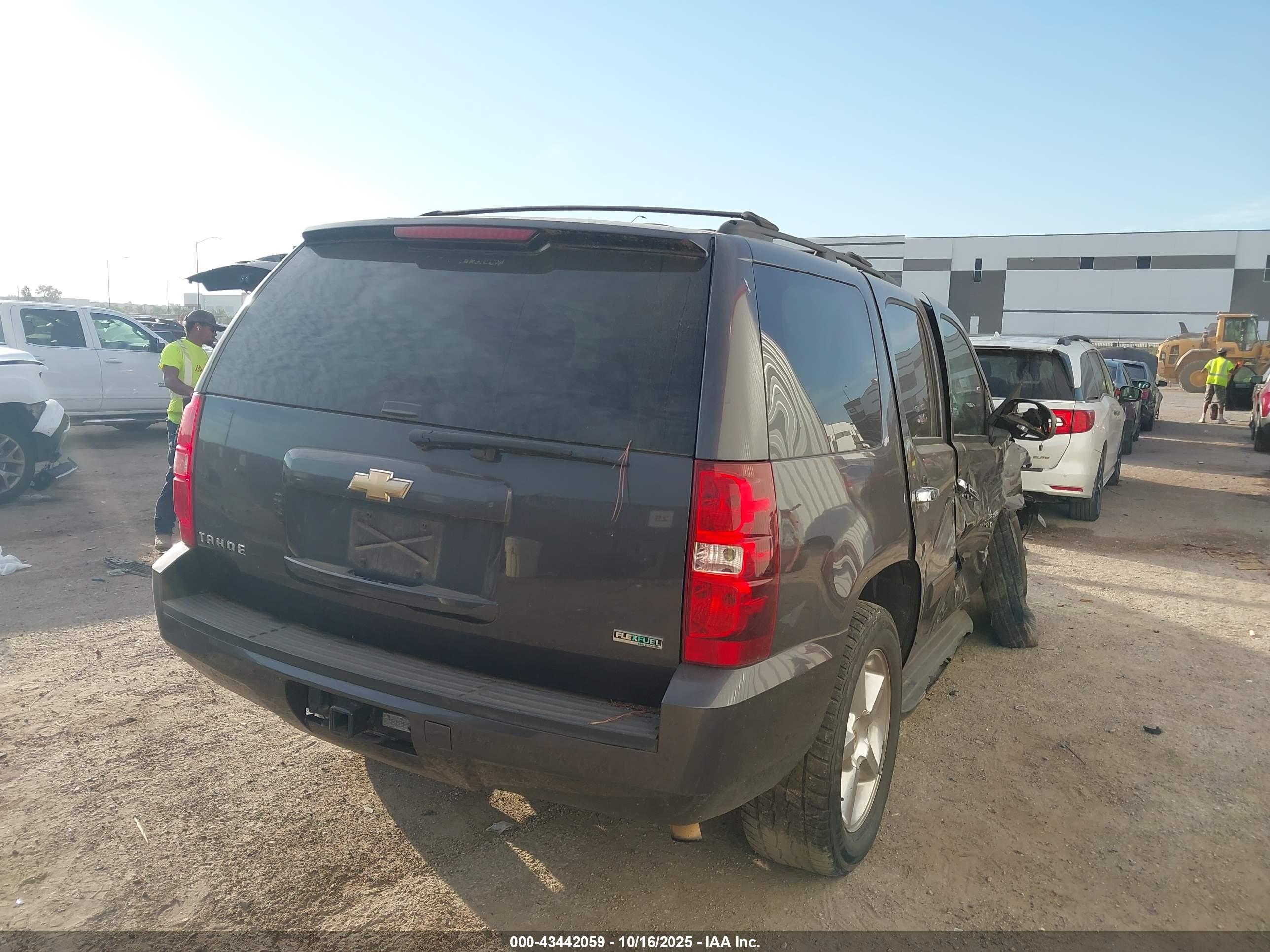 CHEVROLET TAHOE image 4