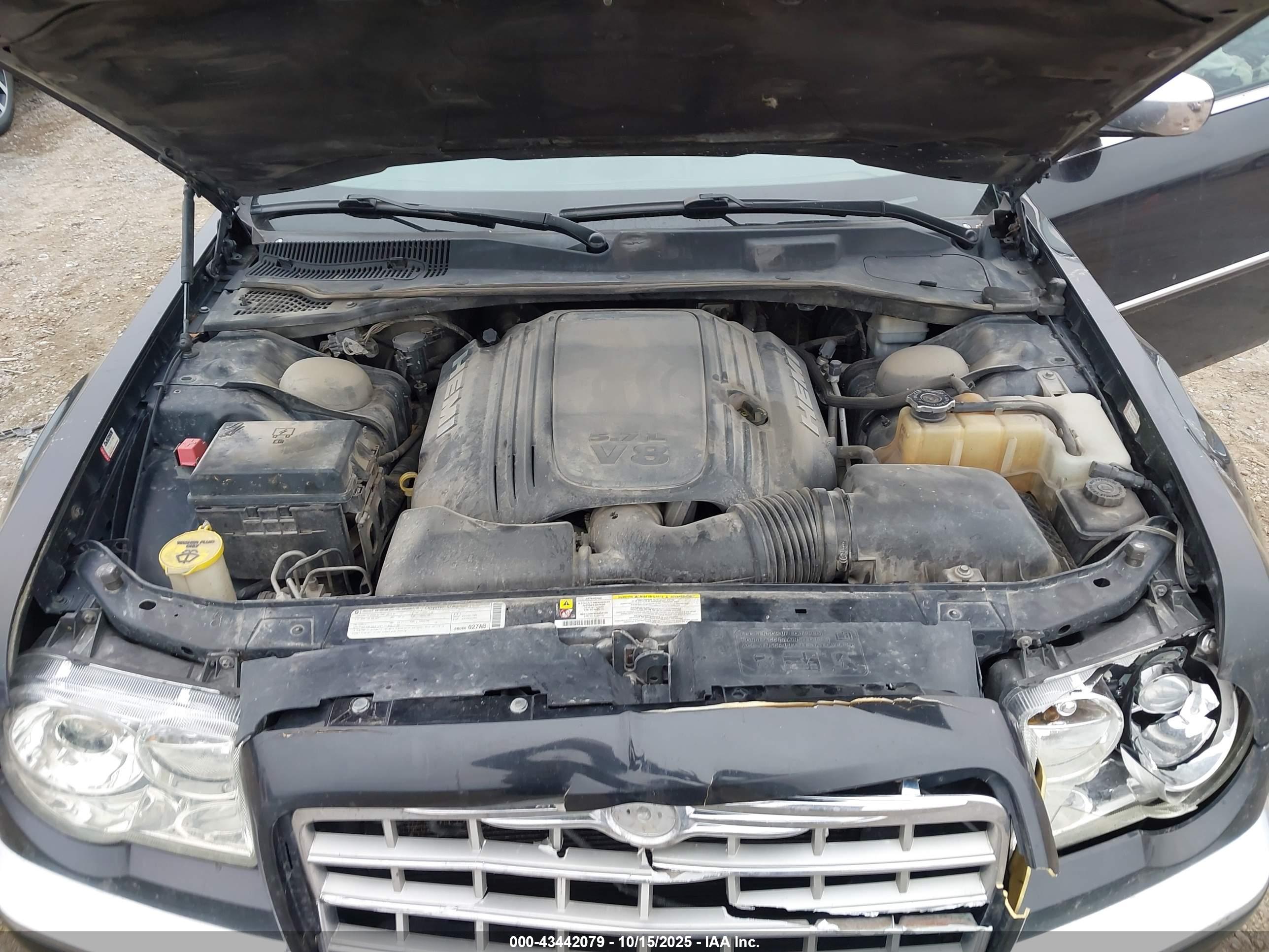 CHRYSLER 300C image 10