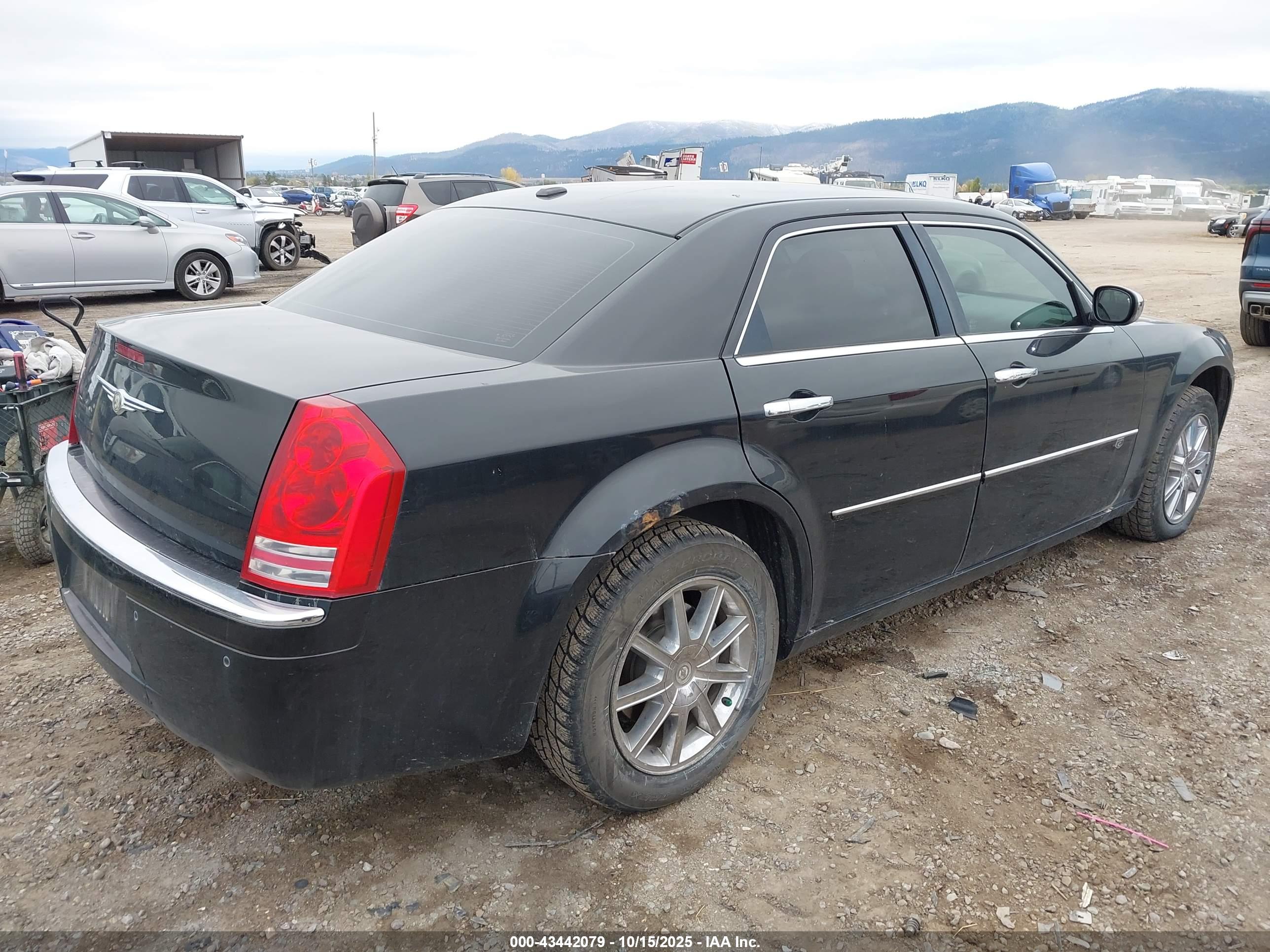 CHRYSLER 300C image 4