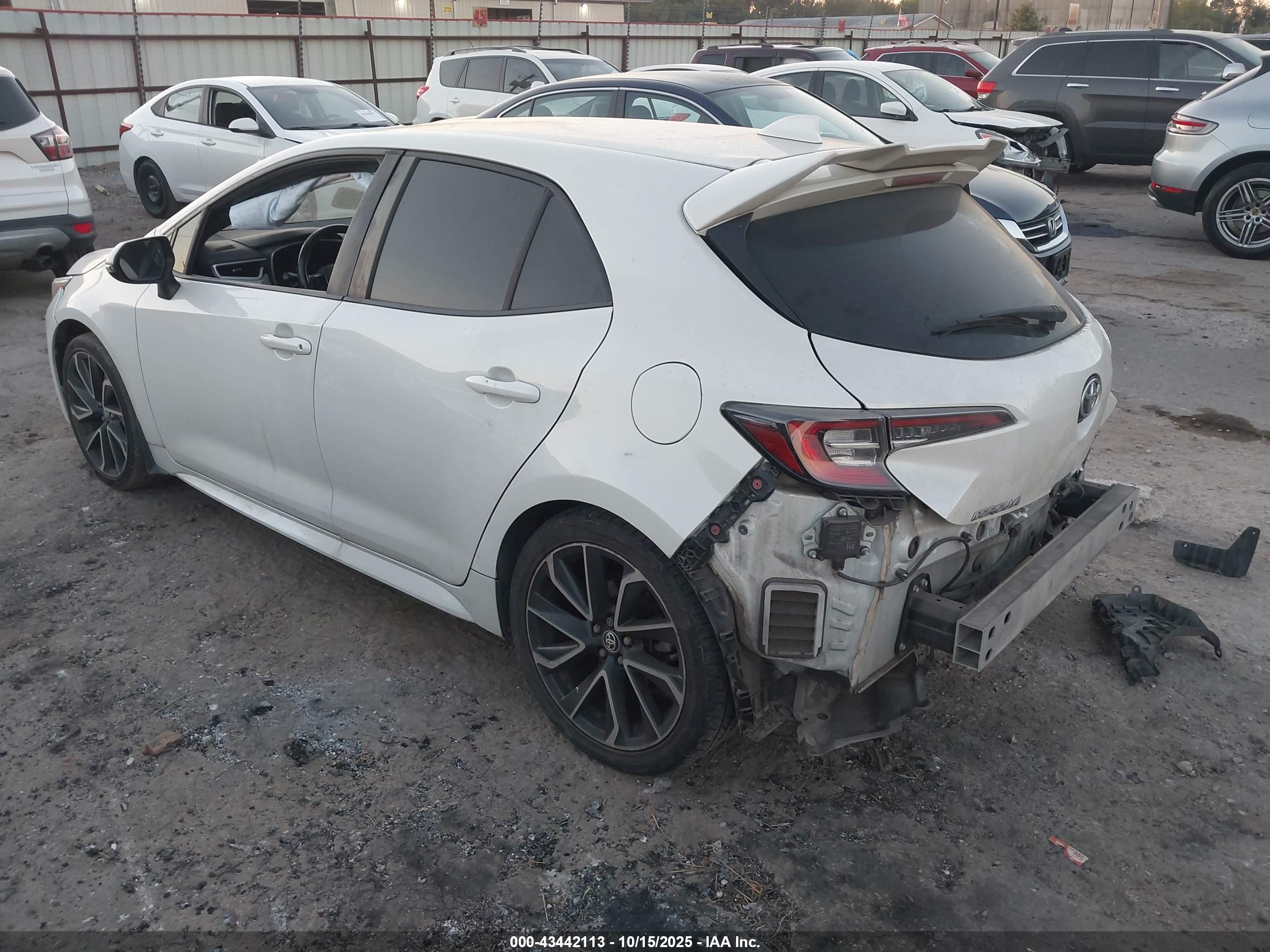 TOYOTA COROLLA image 3