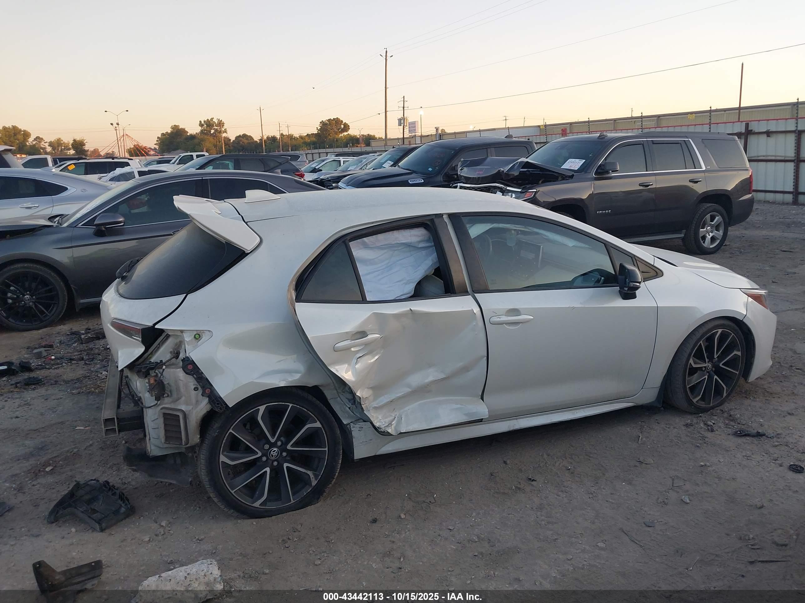 TOYOTA COROLLA image 6