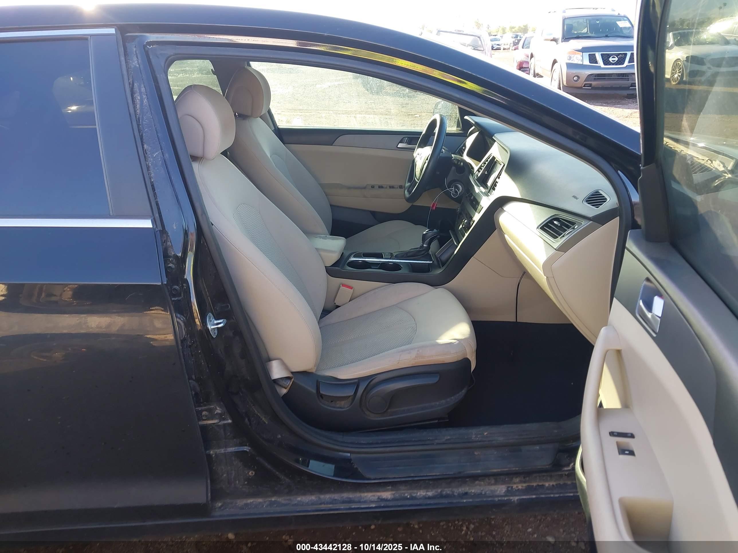 HYUNDAI SONATA image 5