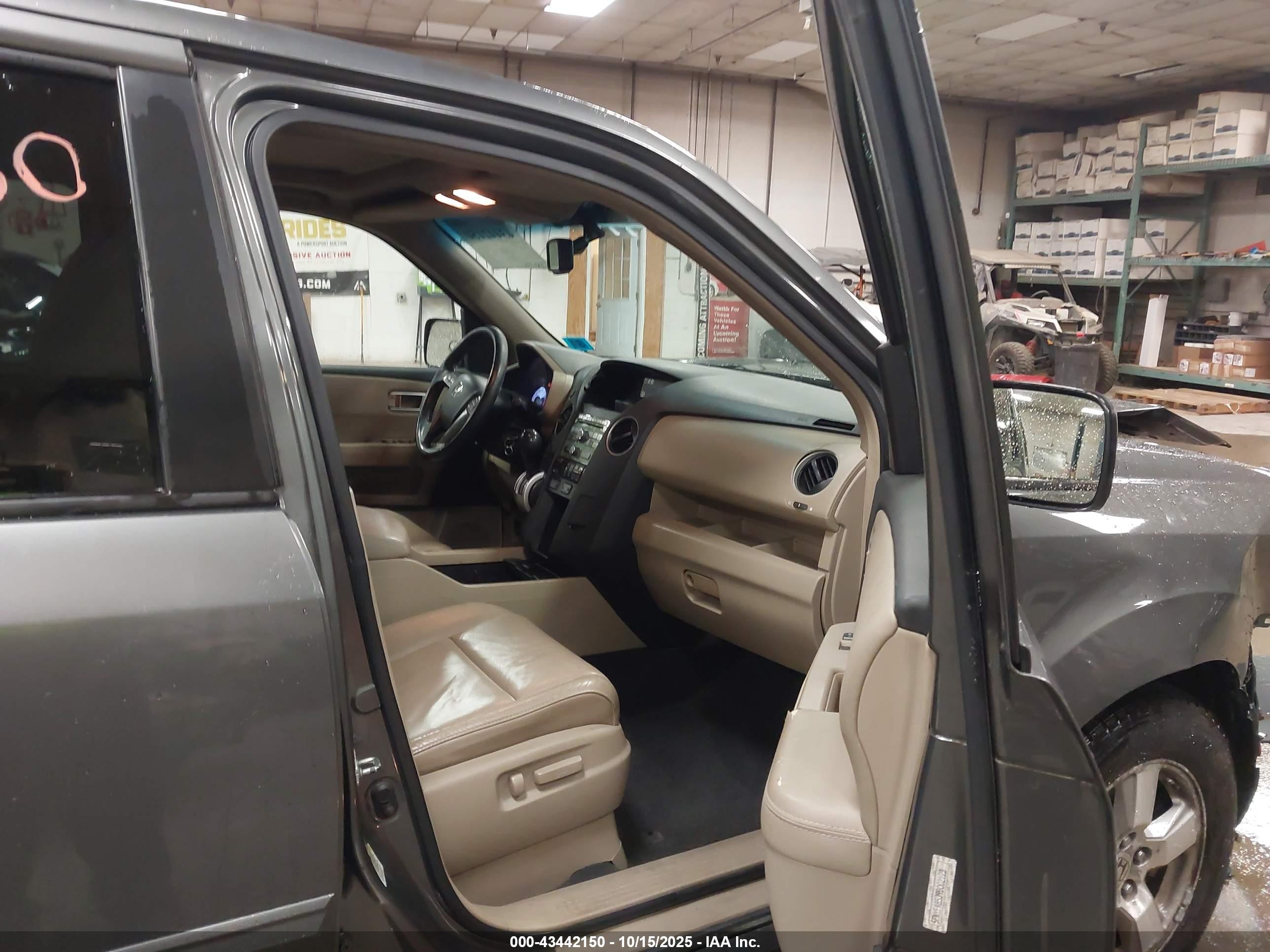 HONDA PILOT image 5