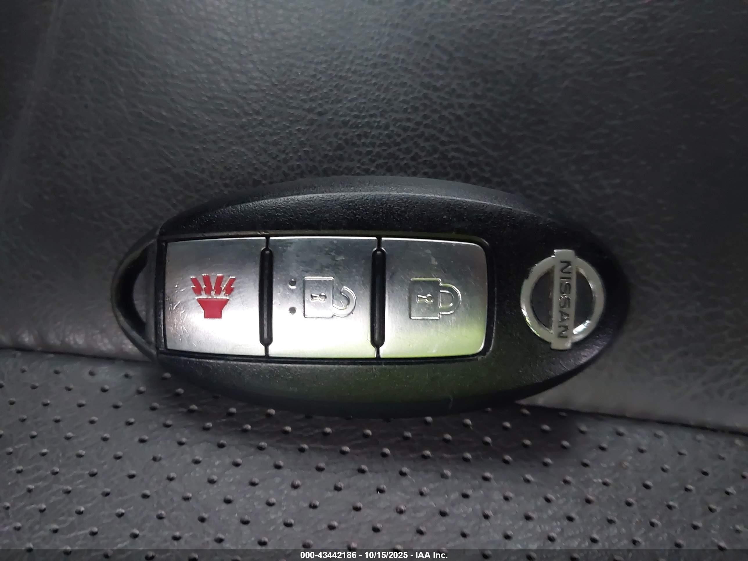 NISSAN PATHFINDER image 11