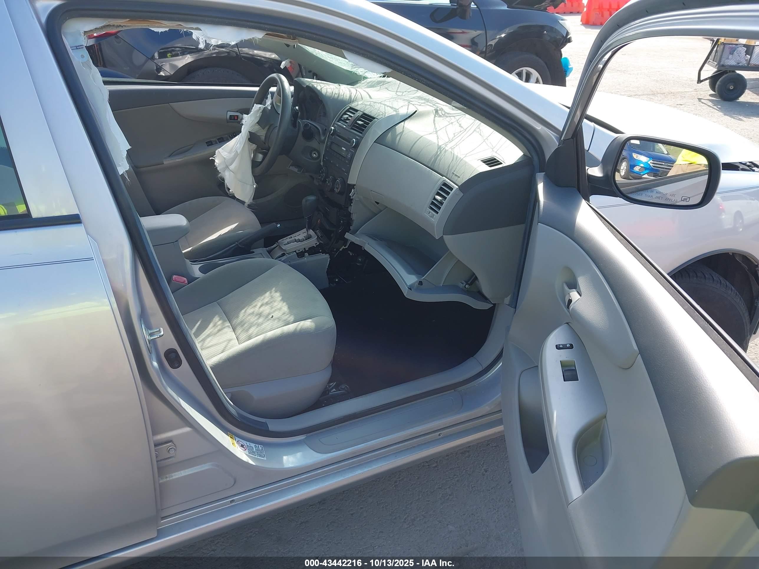 TOYOTA COROLLA image 5