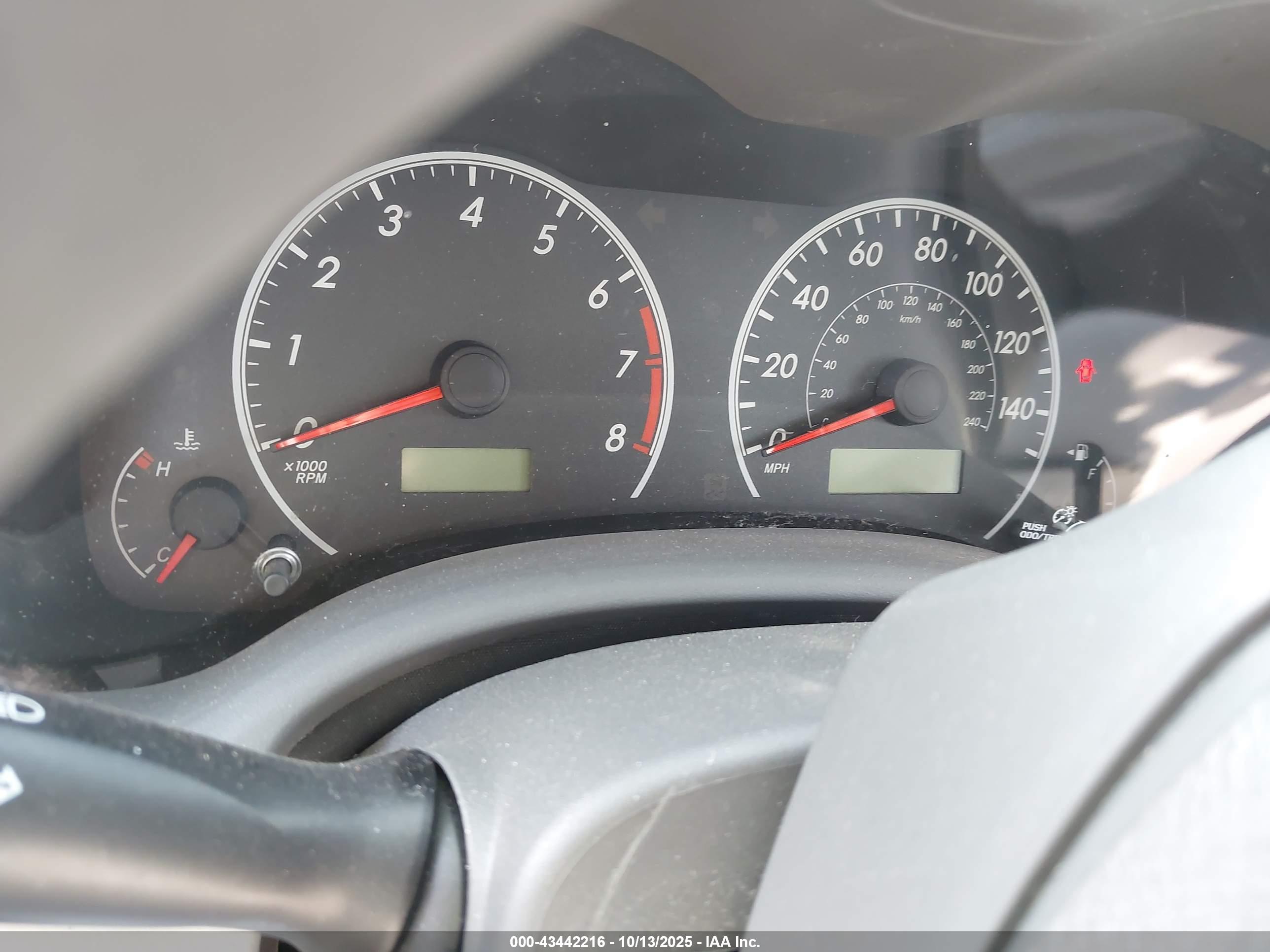 TOYOTA COROLLA image 7