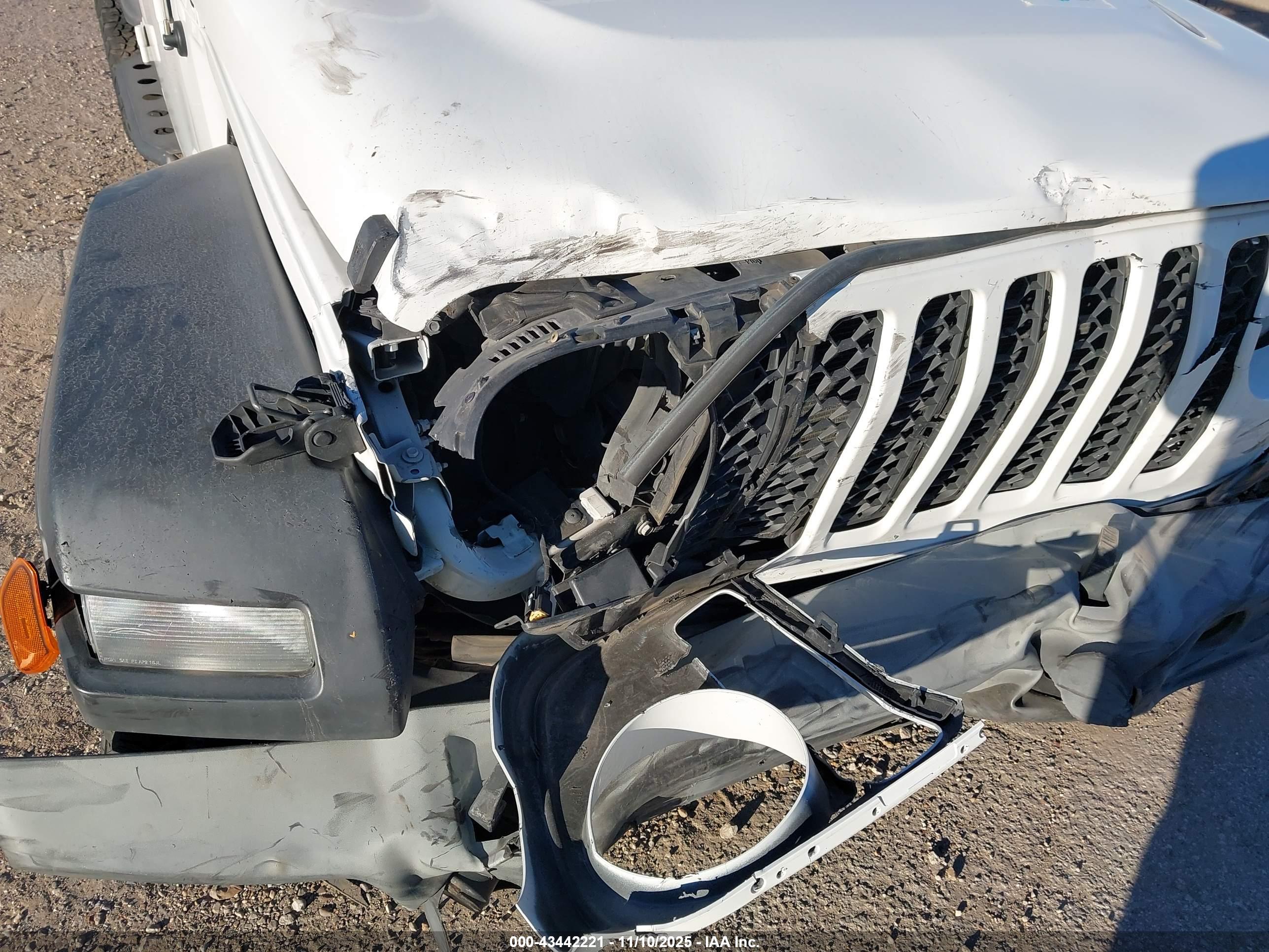 JEEP GLADIATOR image 6