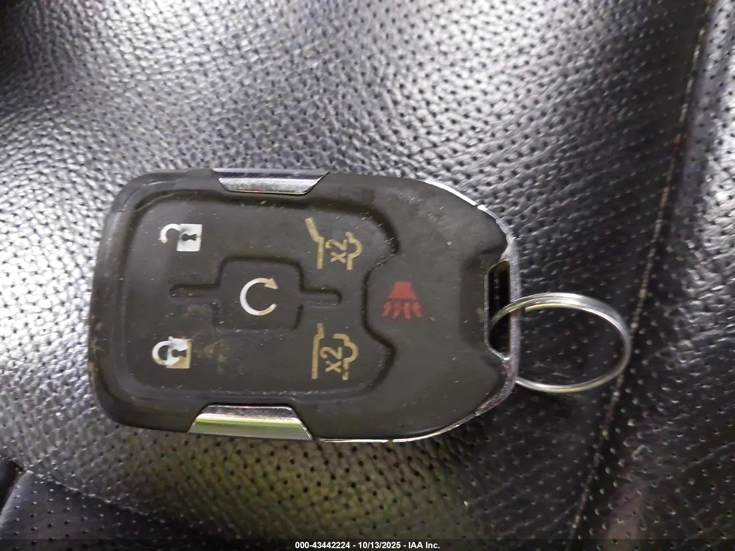 GMC YUKON image 11