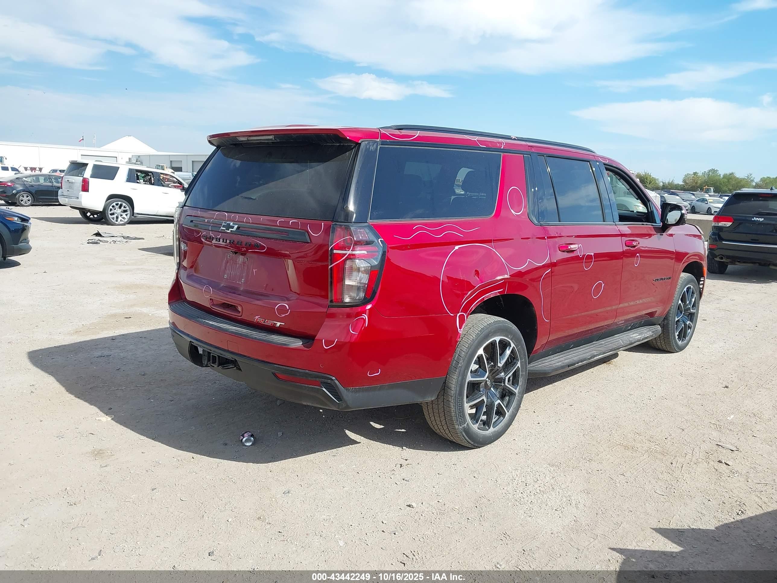 CHEVROLET SUBURBAN image 4
