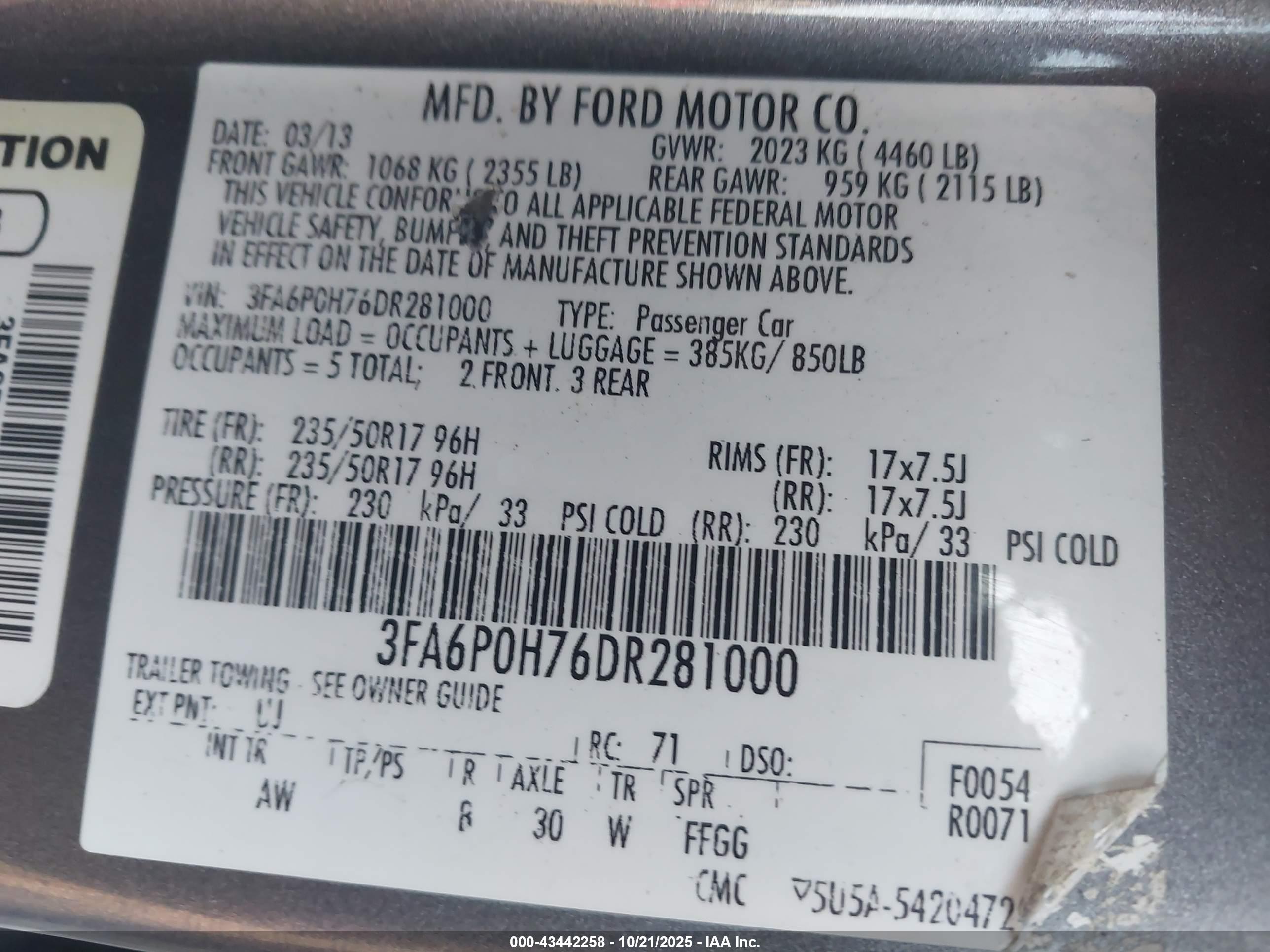 FORD FUSION image 9