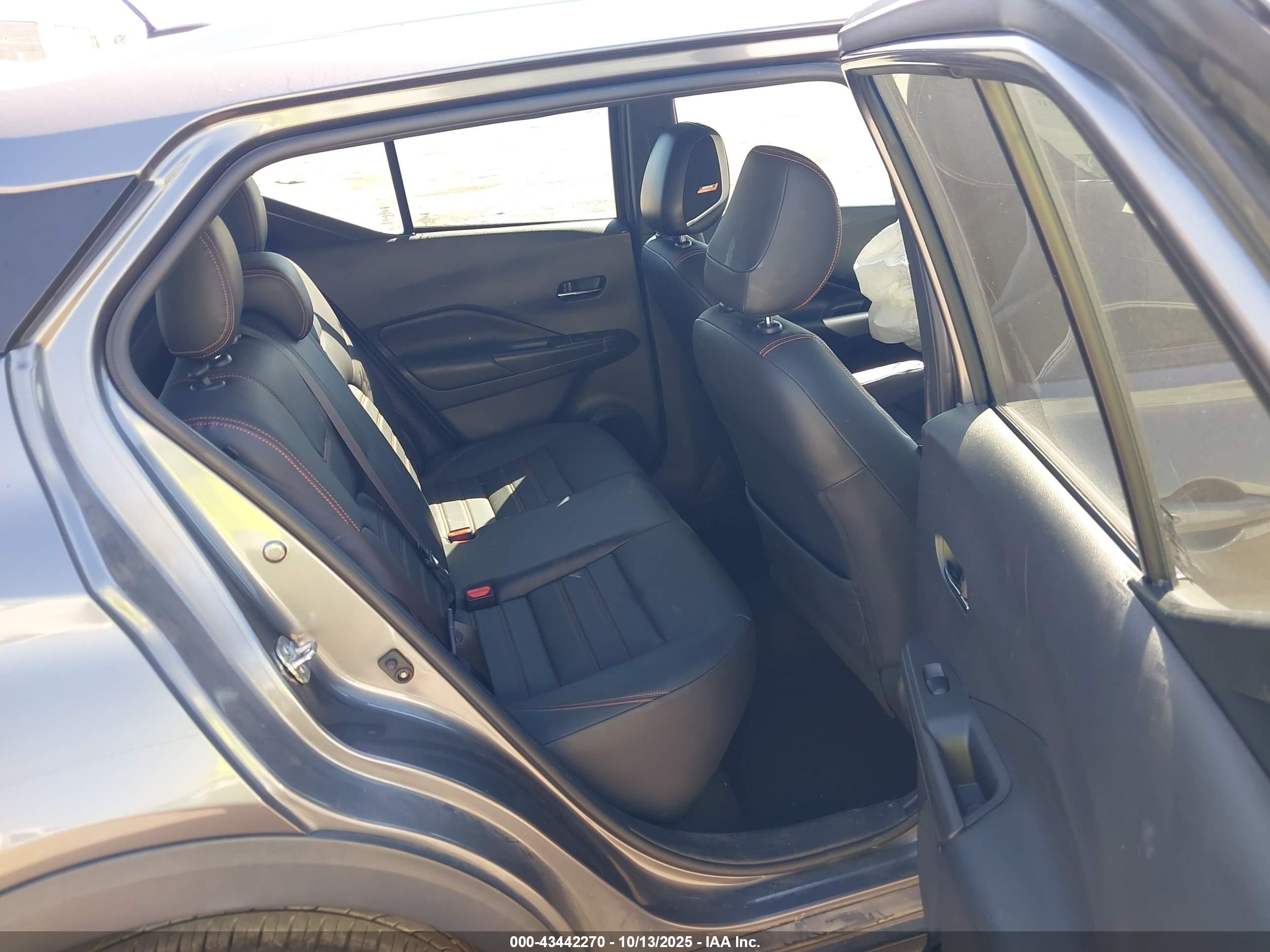 NISSAN KICKS image 8