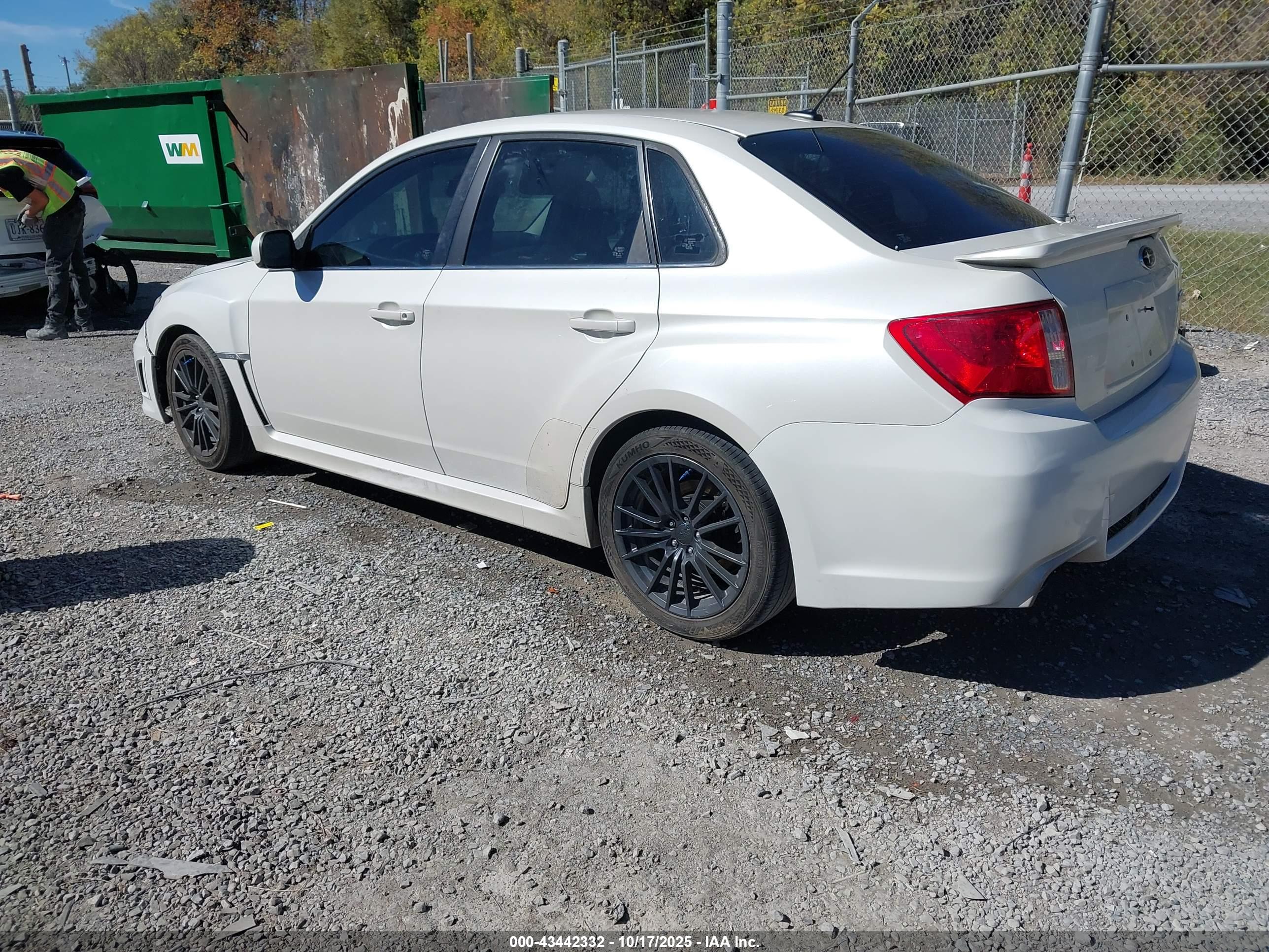 SUBARU IMPREZA image 3