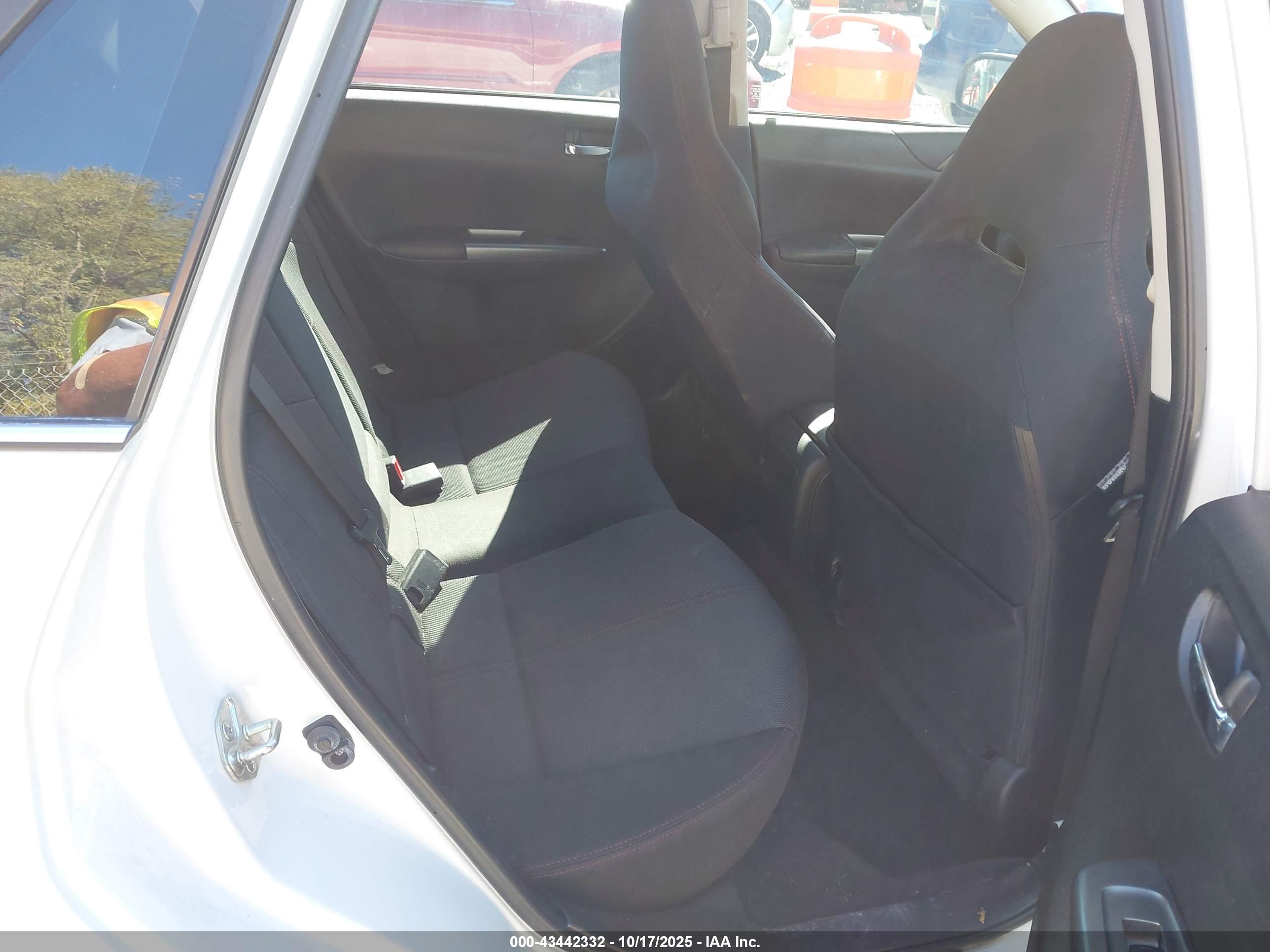 SUBARU IMPREZA image 8