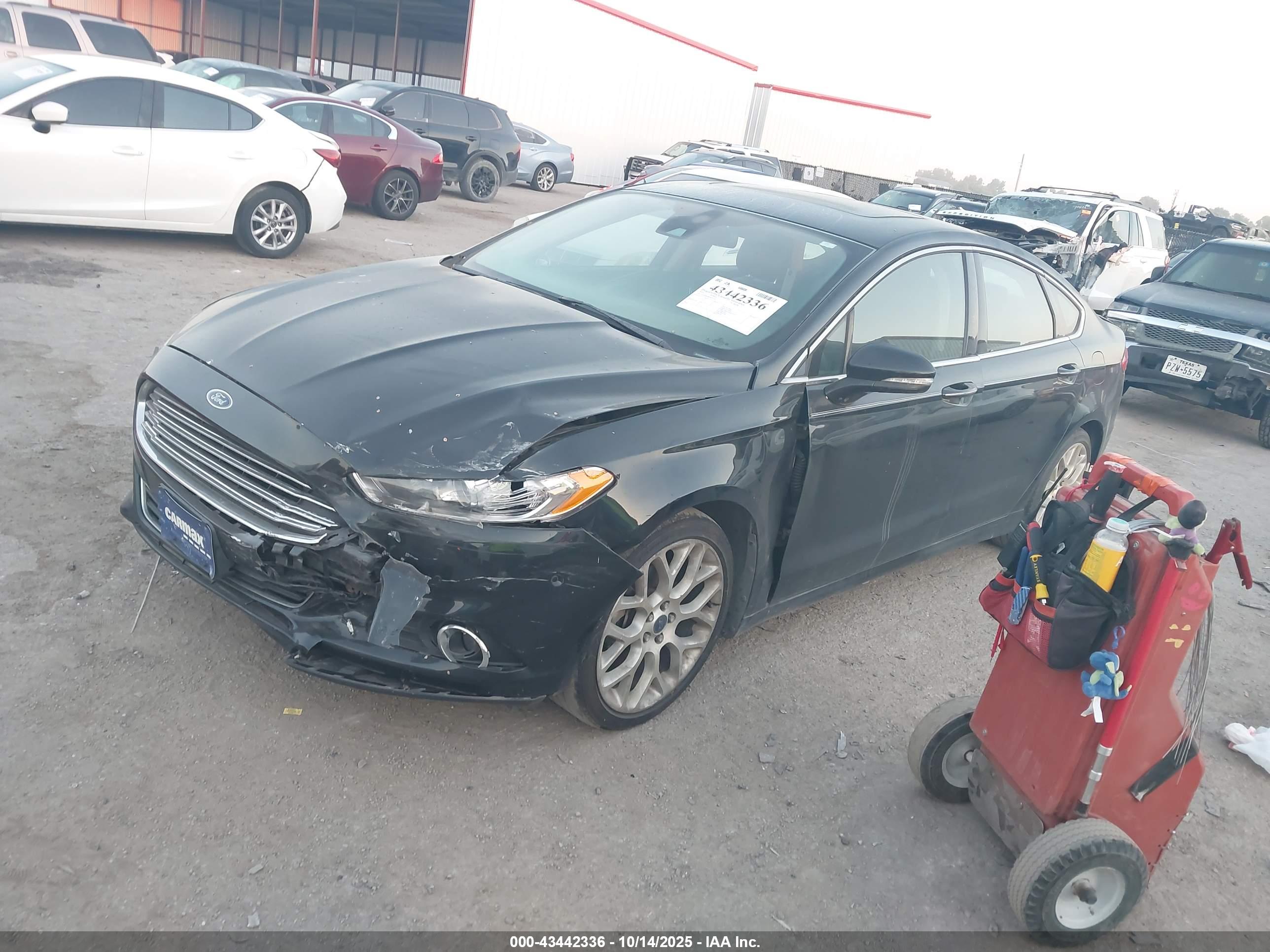 FORD FUSION image 2