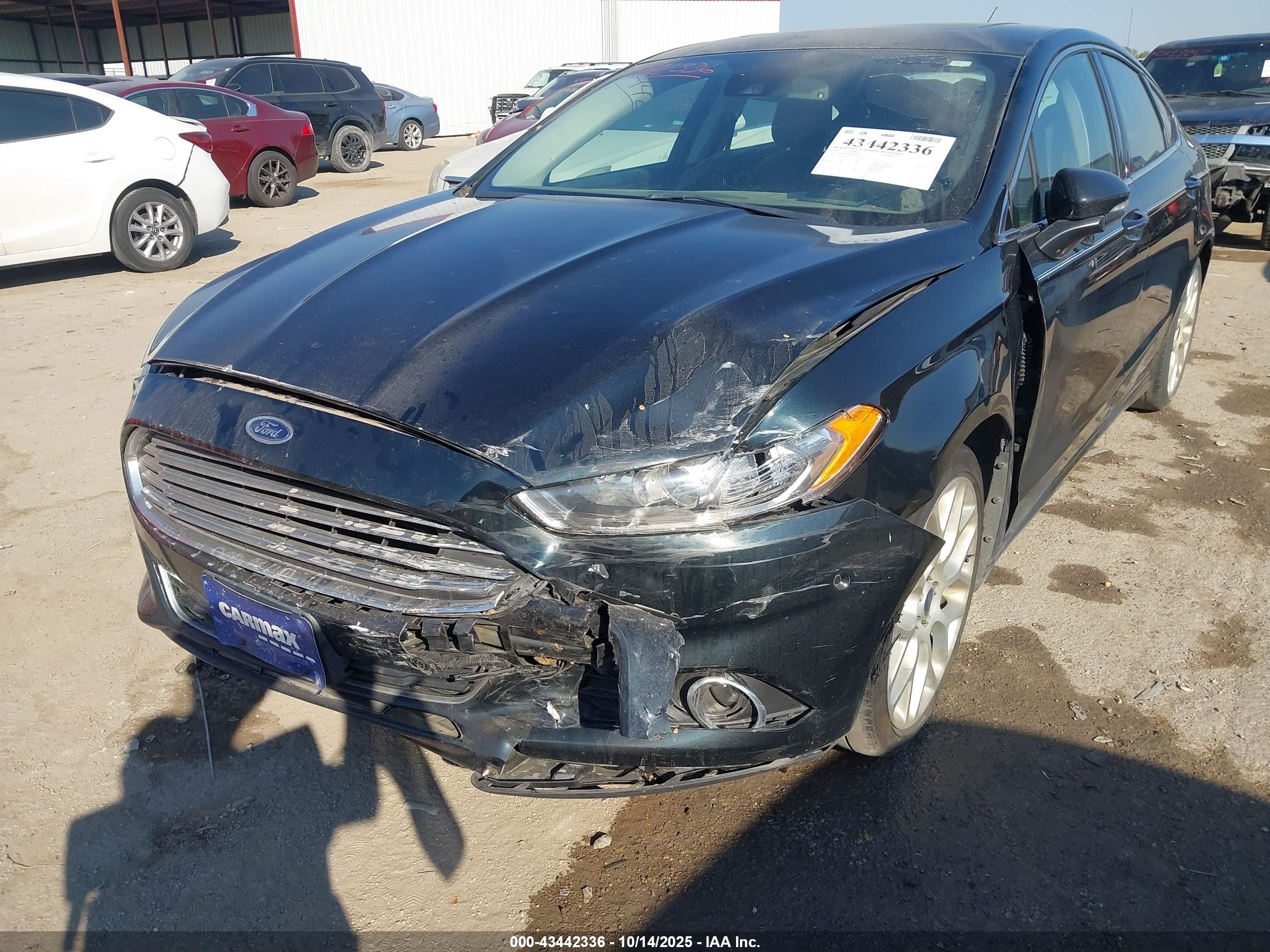 FORD FUSION image 6