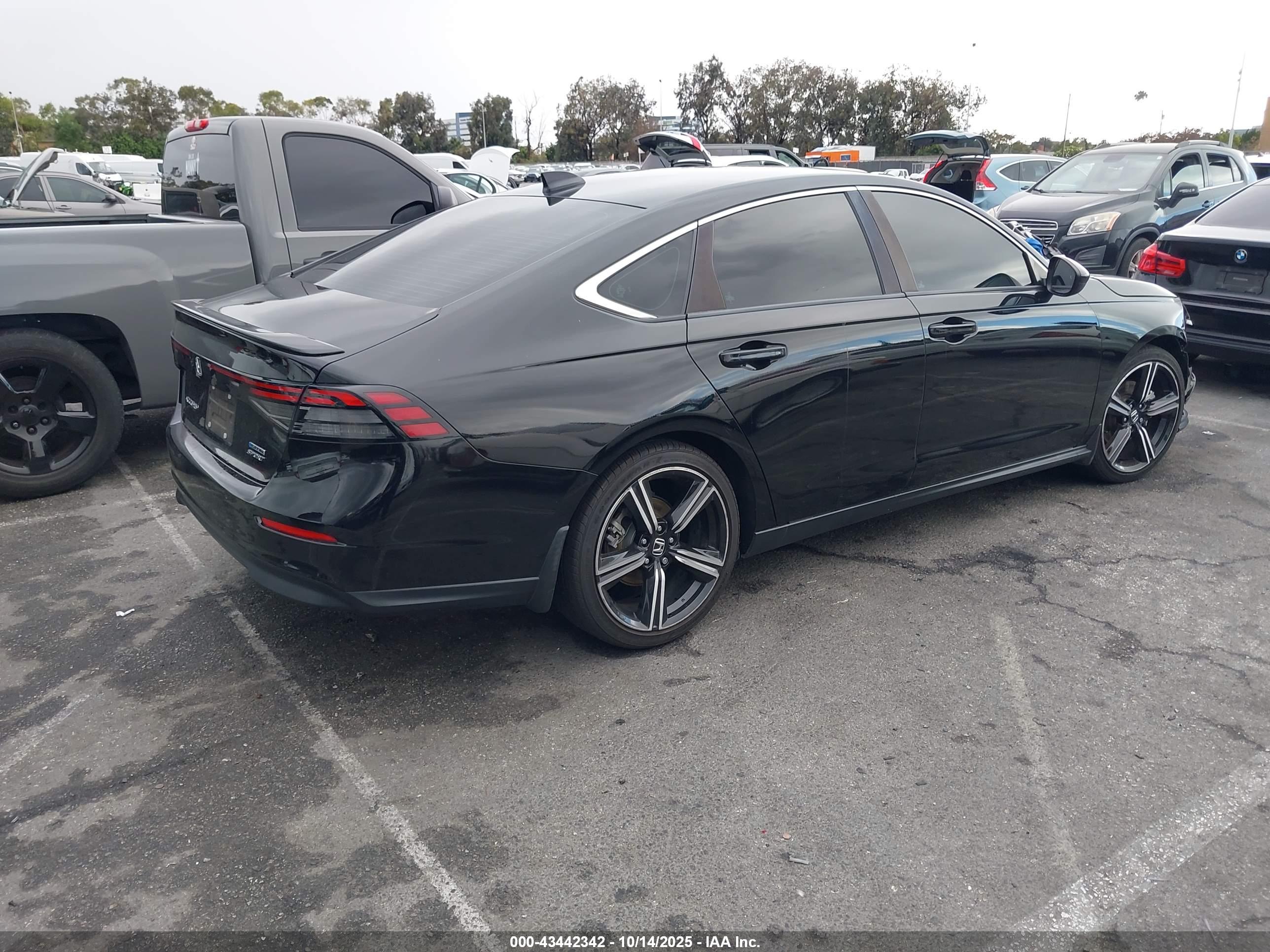 HONDA ACCORD image 4