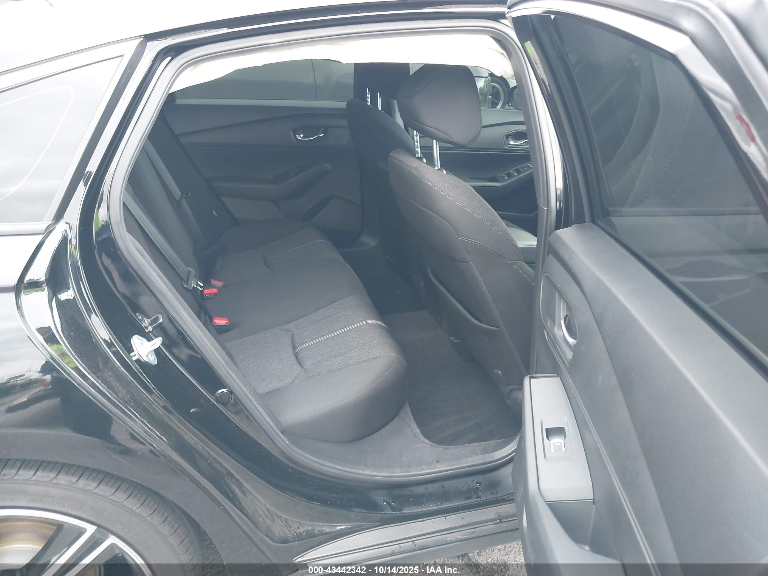 HONDA ACCORD image 8