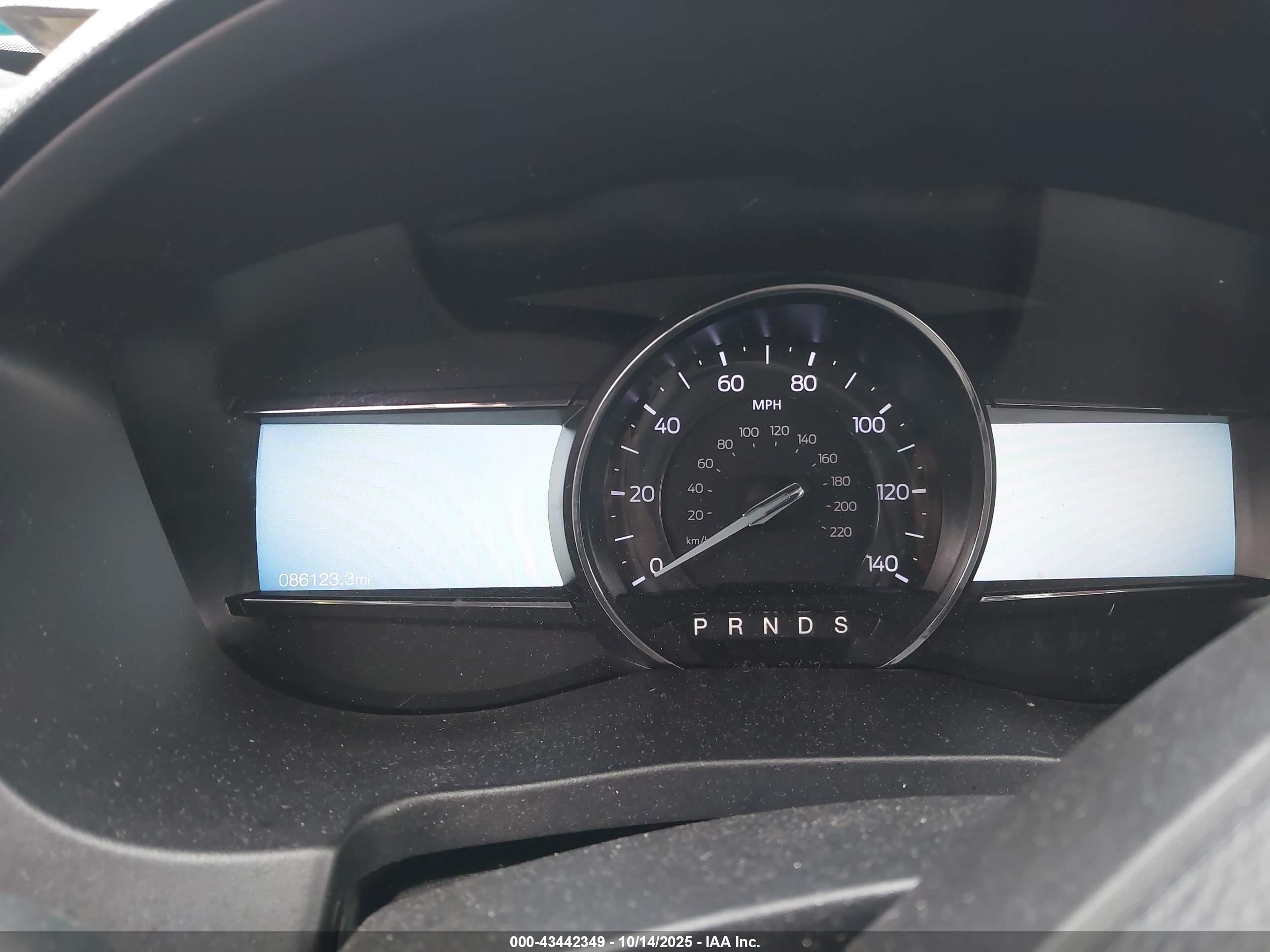 FORD EXPLORER image 7