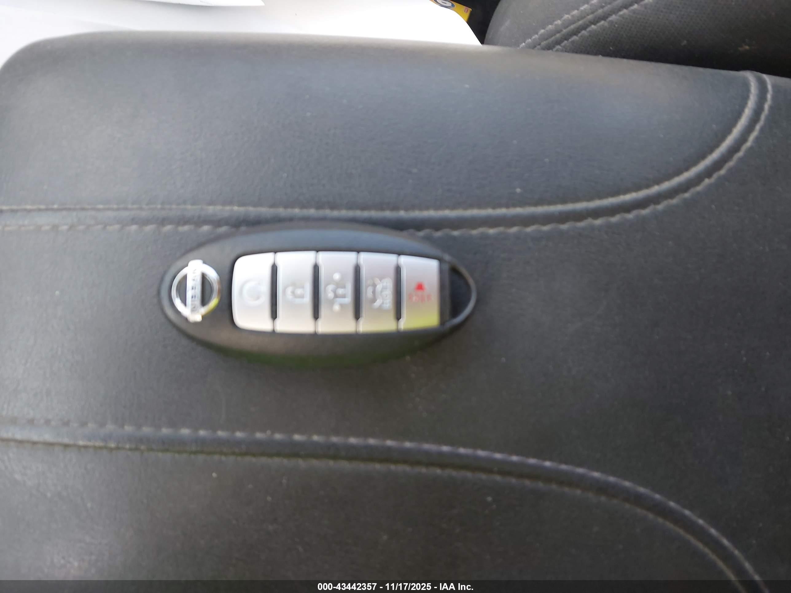 NISSAN ALTIMA image 11