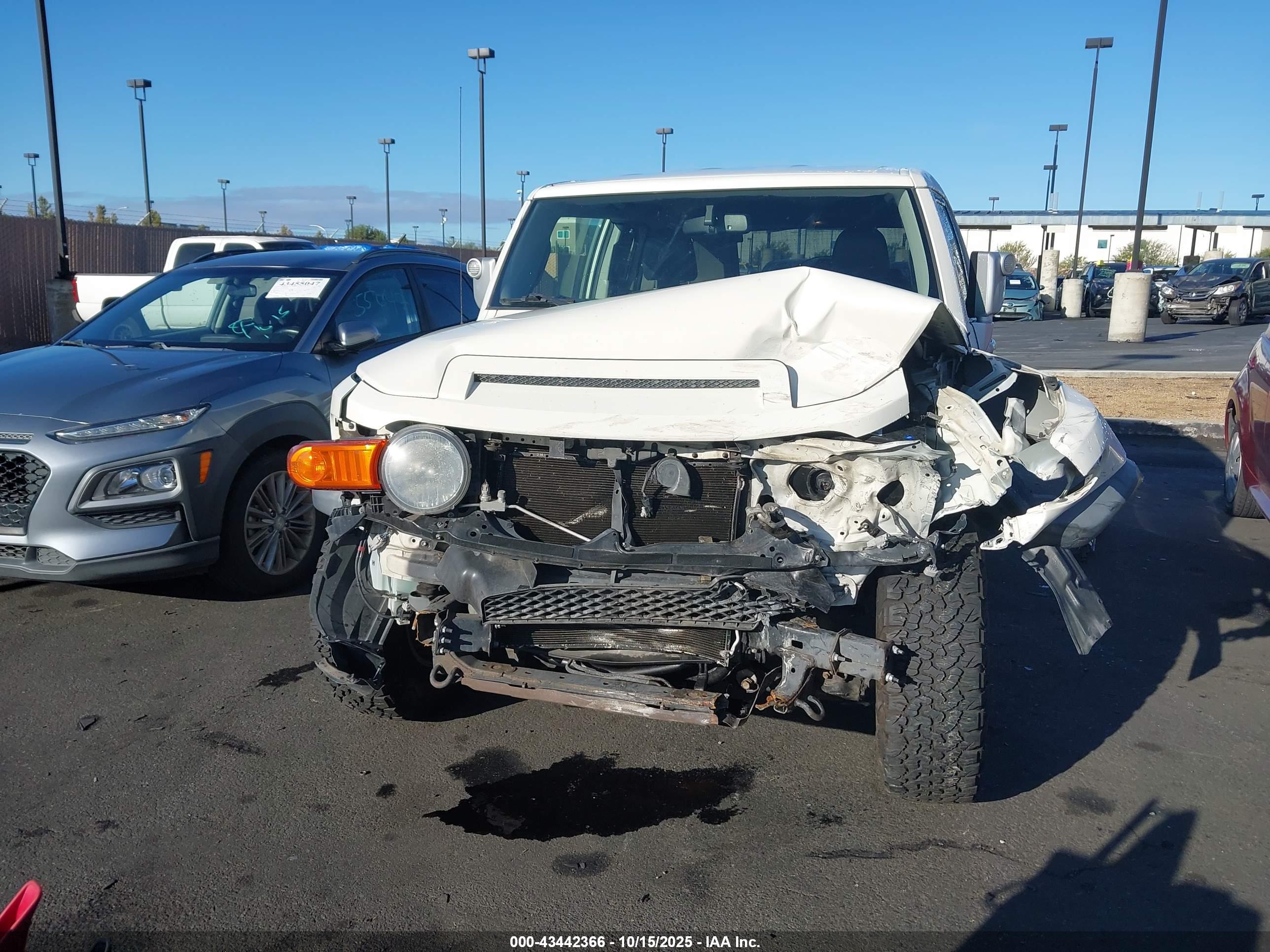 TOYOTA FJ image 6