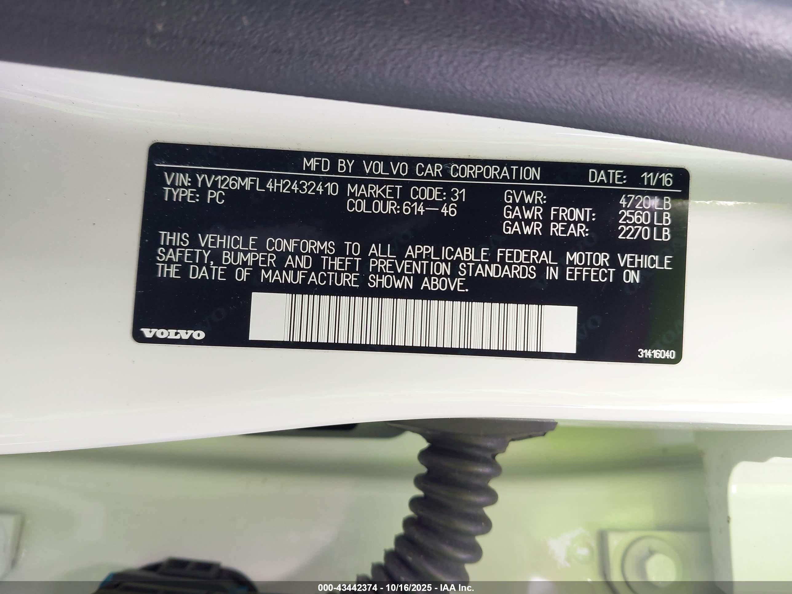 VOLVO S60 image 9
