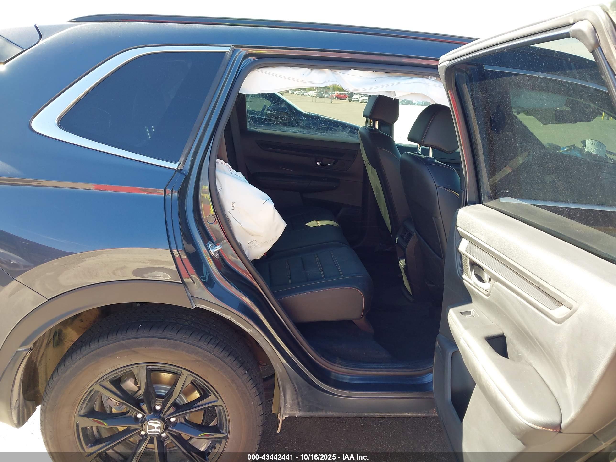 HONDA CR-V image 8