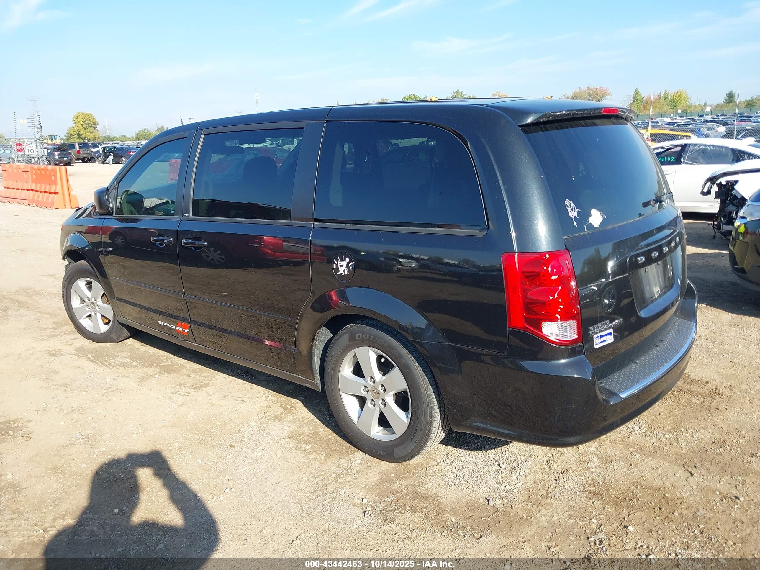 DODGE GRAND image 3
