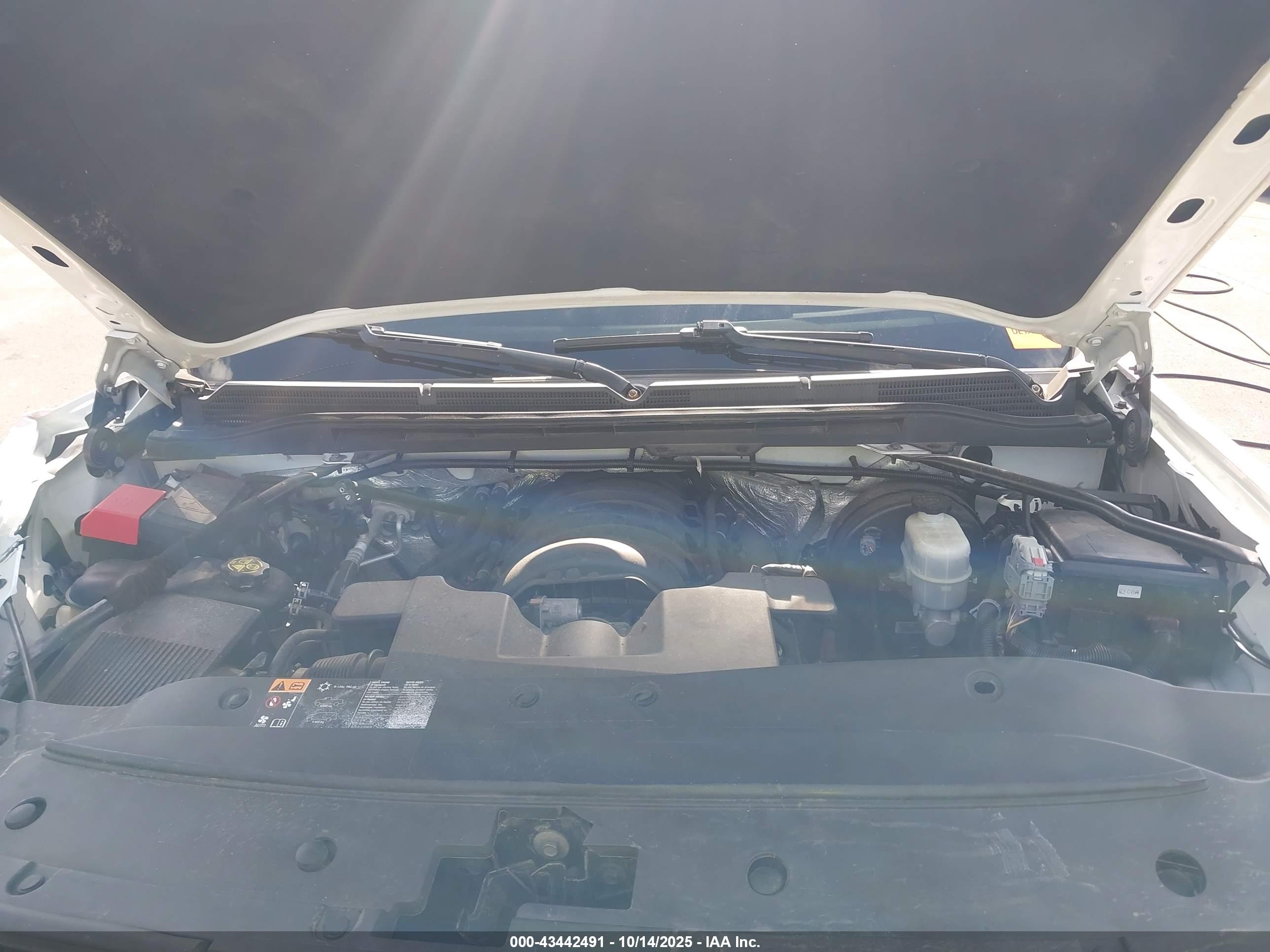 GMC SIERRA image 10