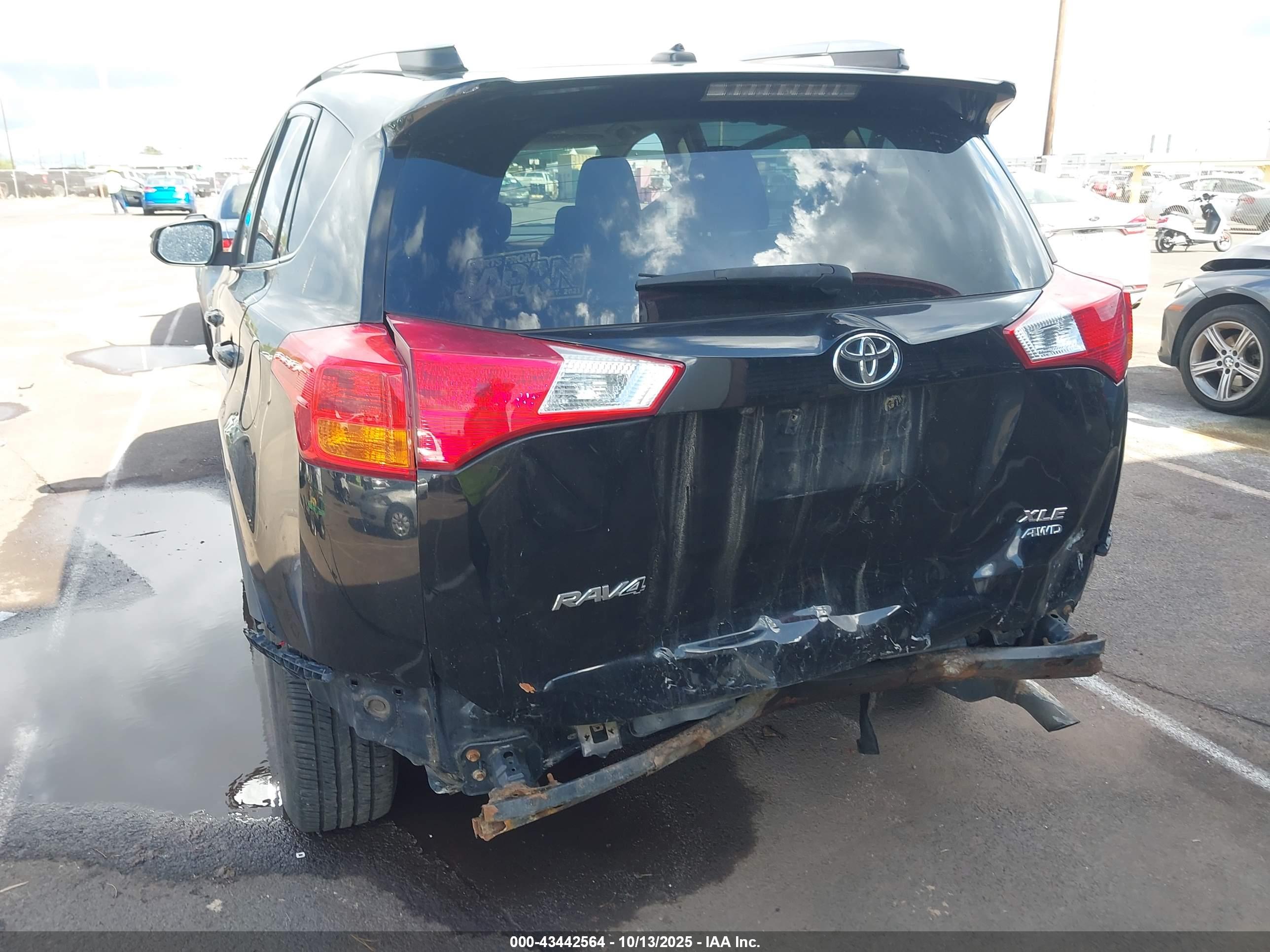 TOYOTA RAV4 image 6