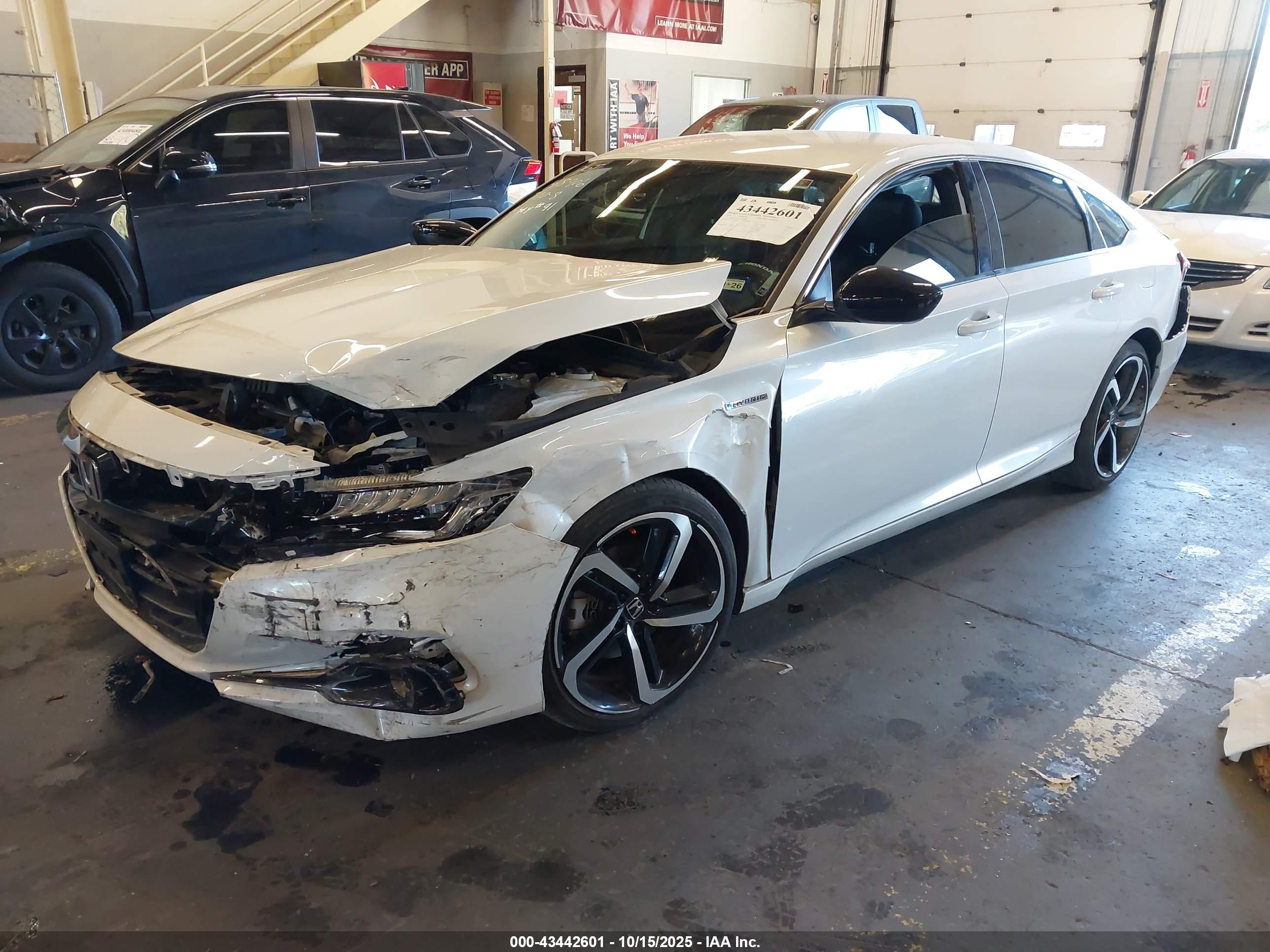 HONDA ACCORD image 2