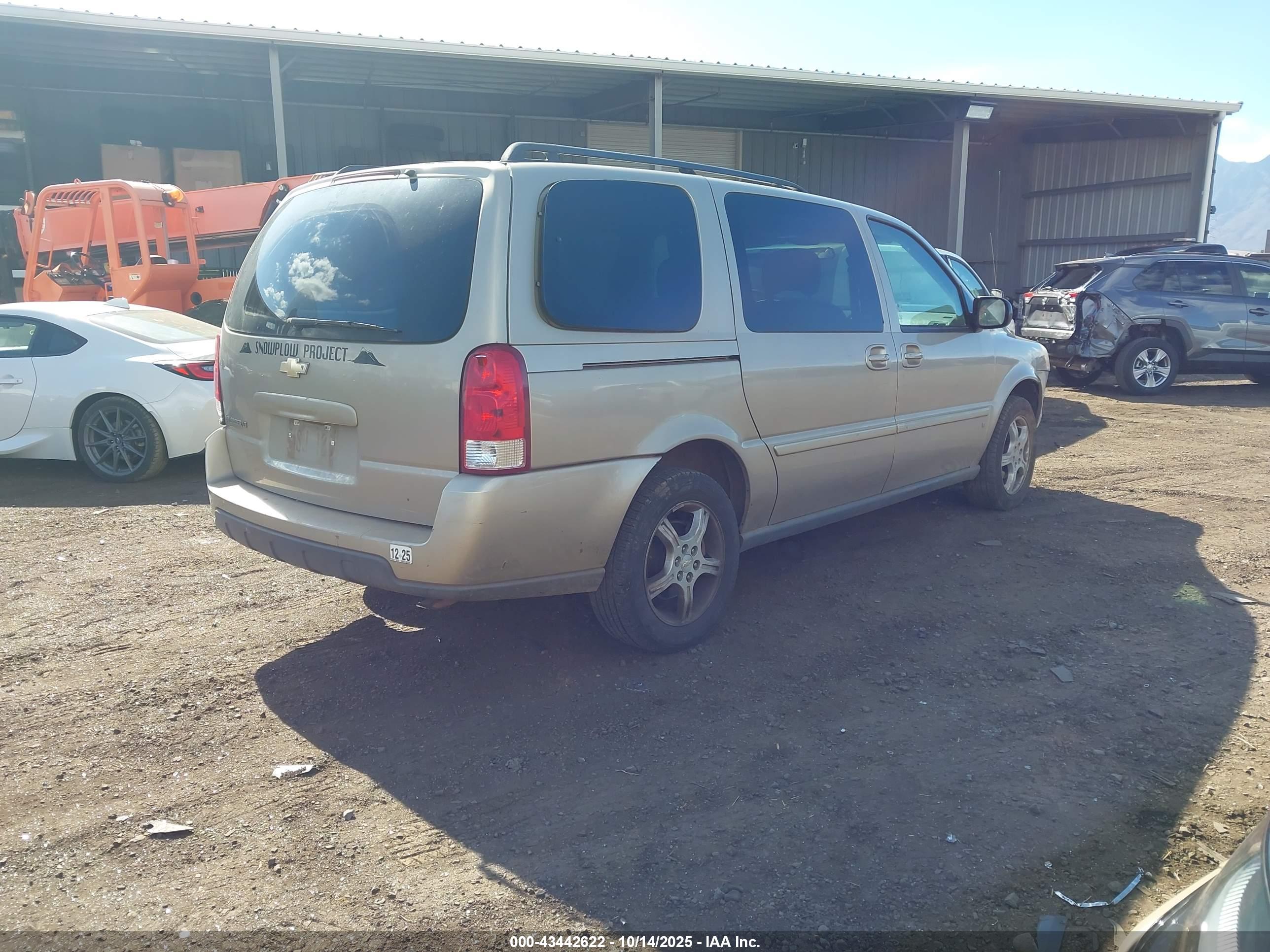 CHEVROLET UPLANDER image 4