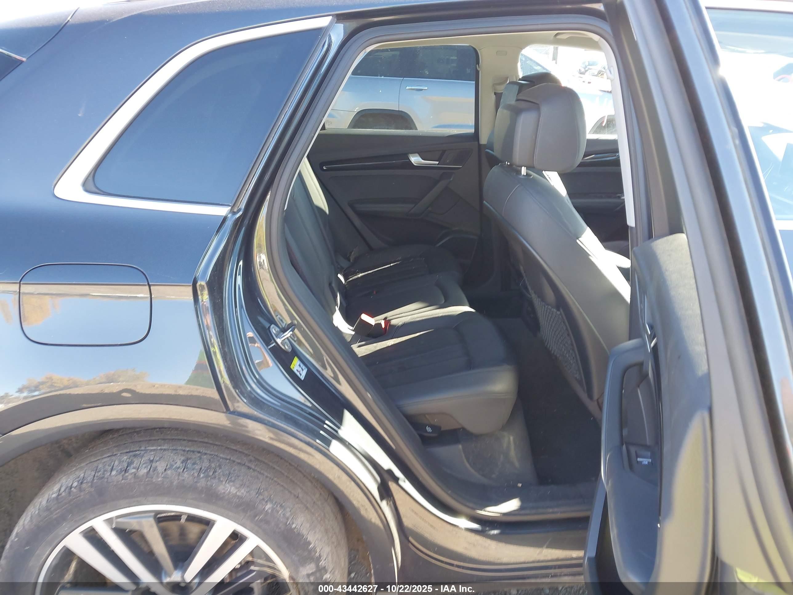 AUDI Q5 image 8