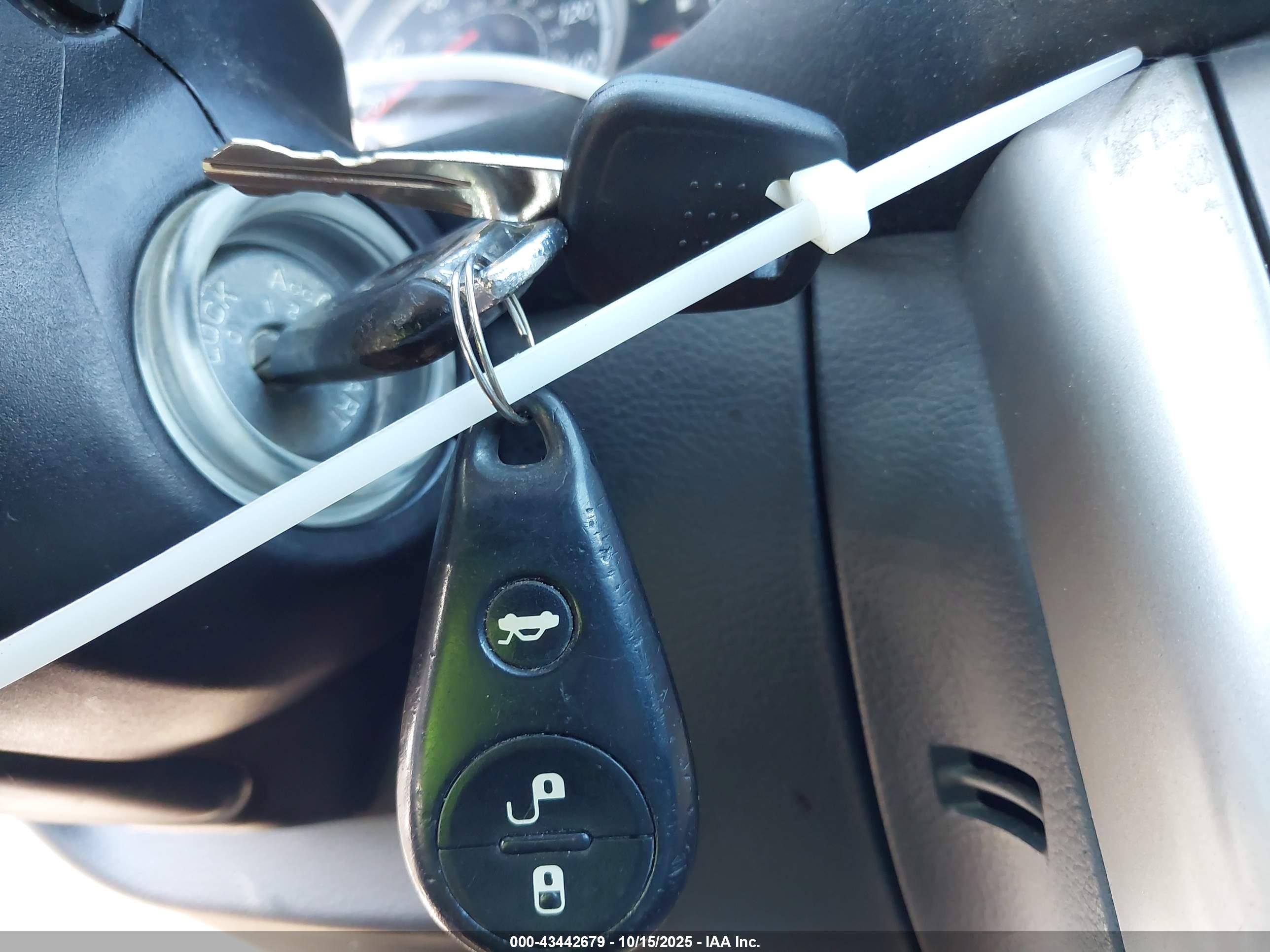 SUBARU OUTBACK image 11