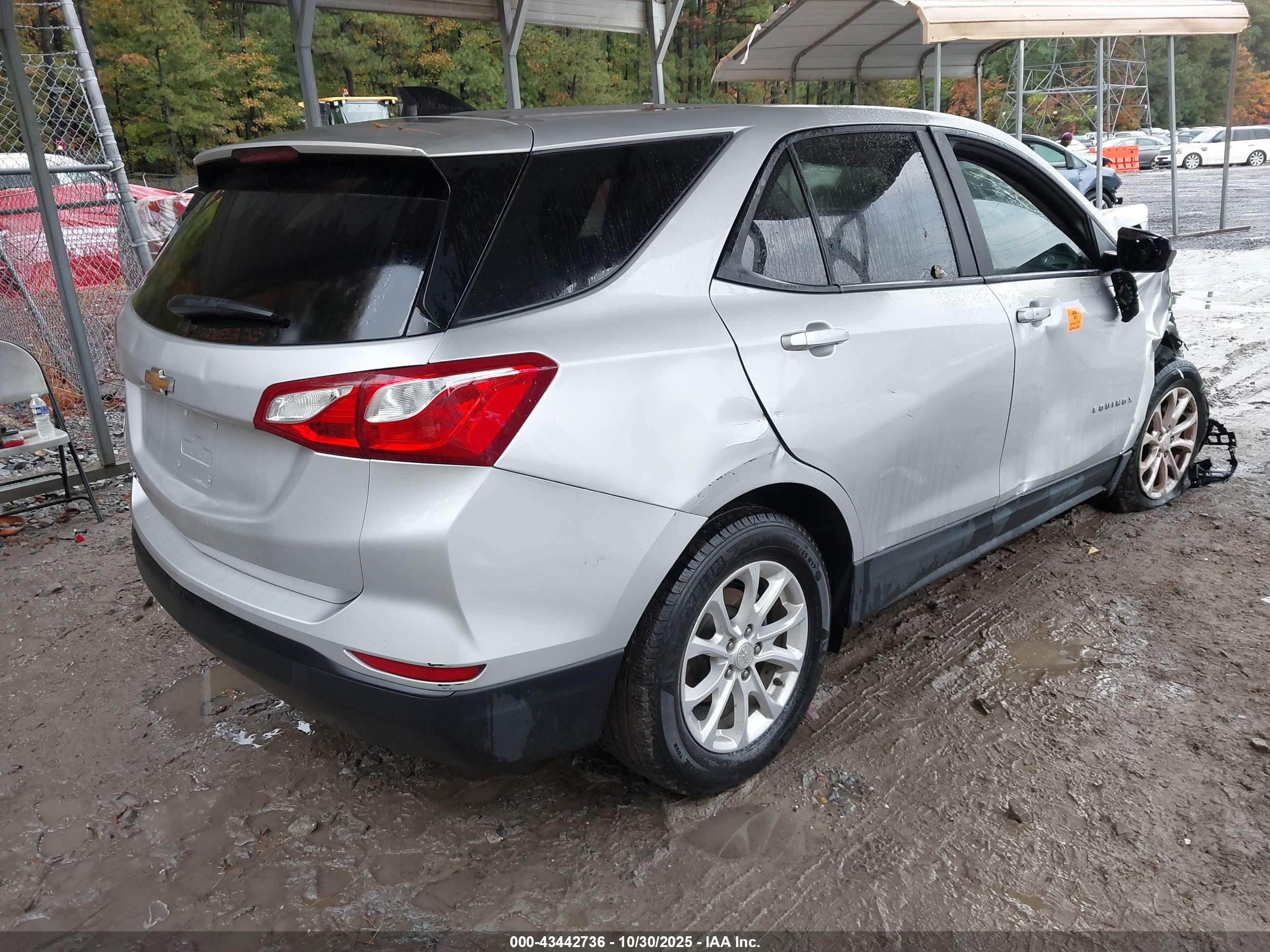 CHEVROLET EQUINOX image 4