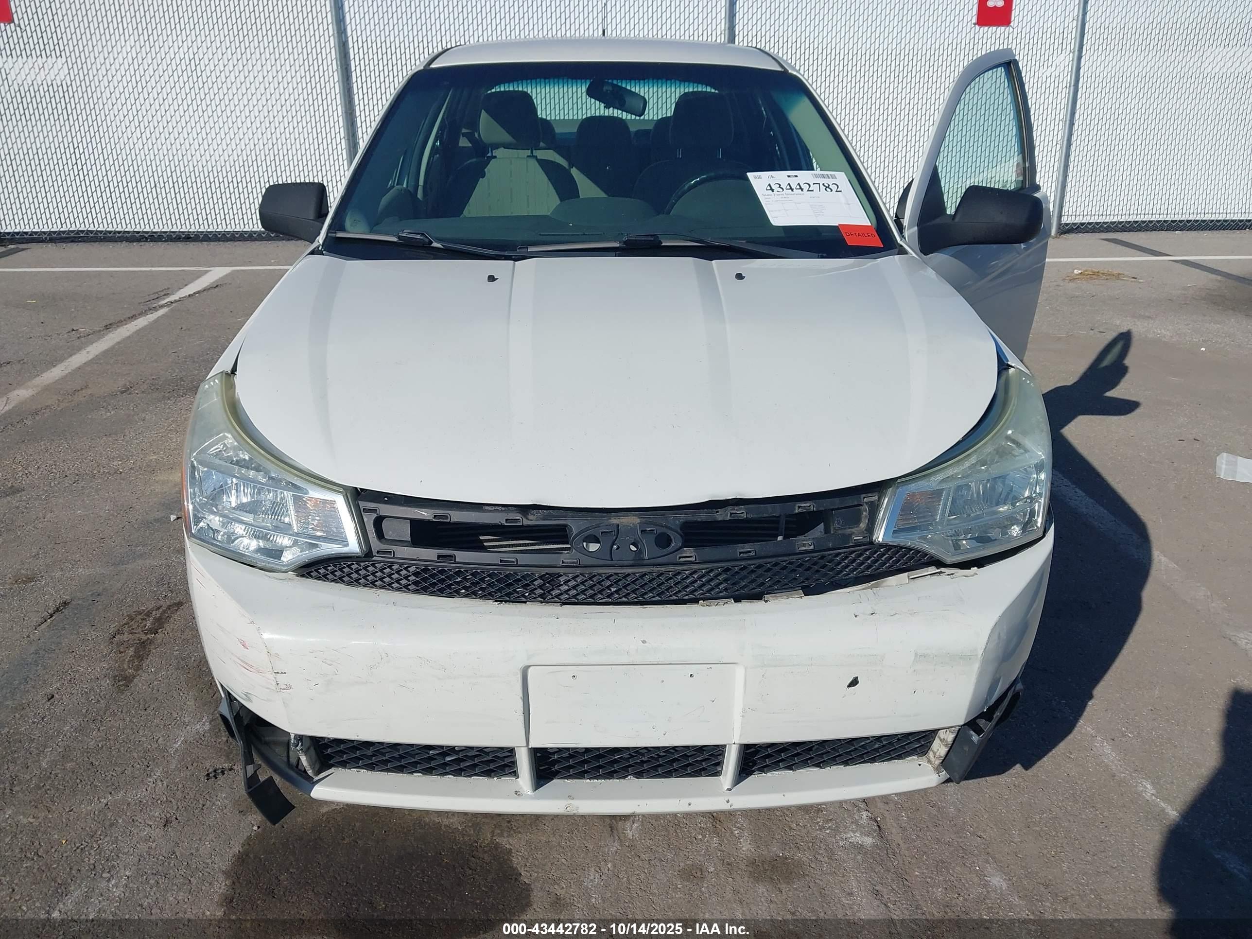FORD FOCUS image 6