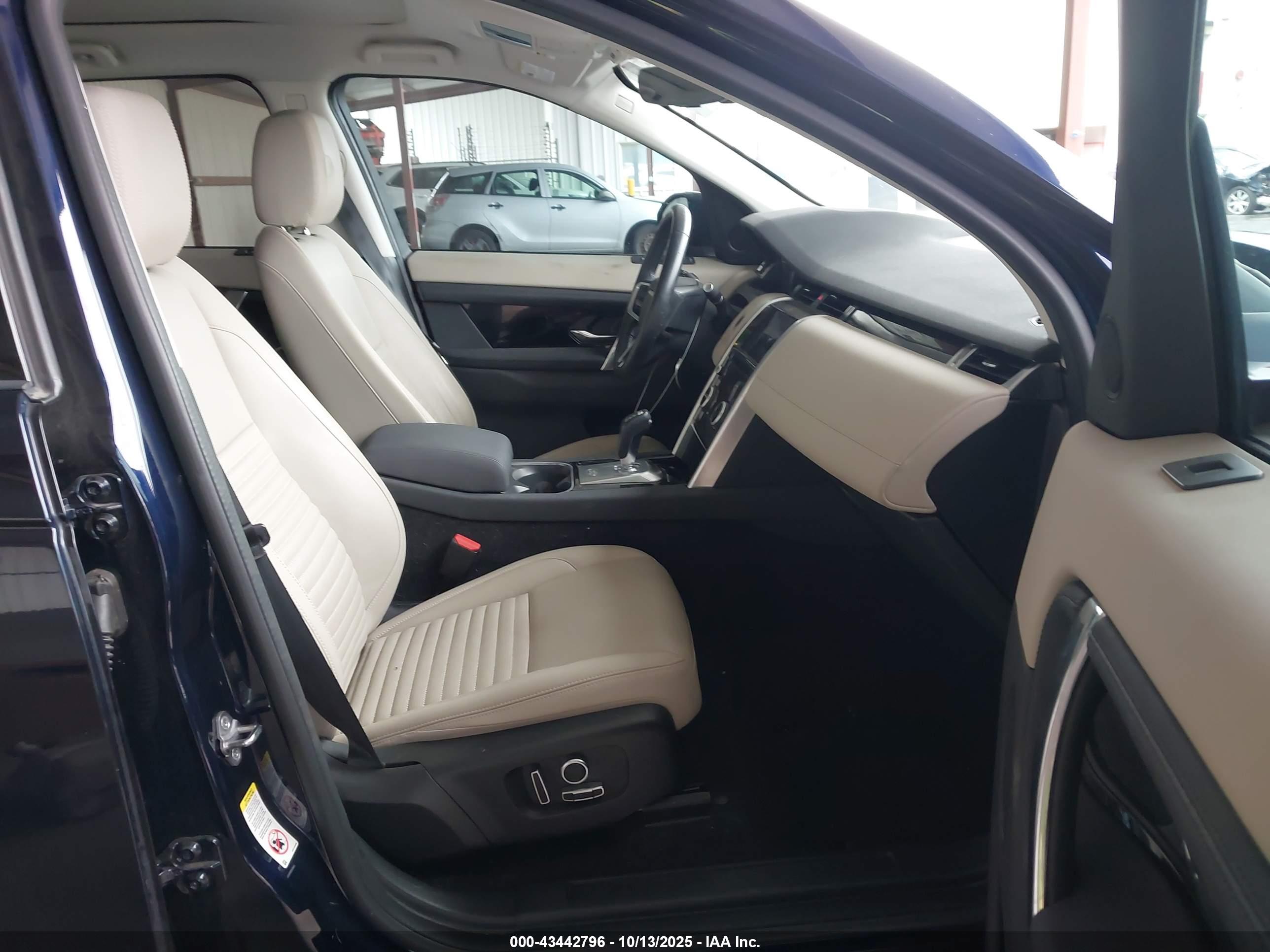 LAND ROVER image 5